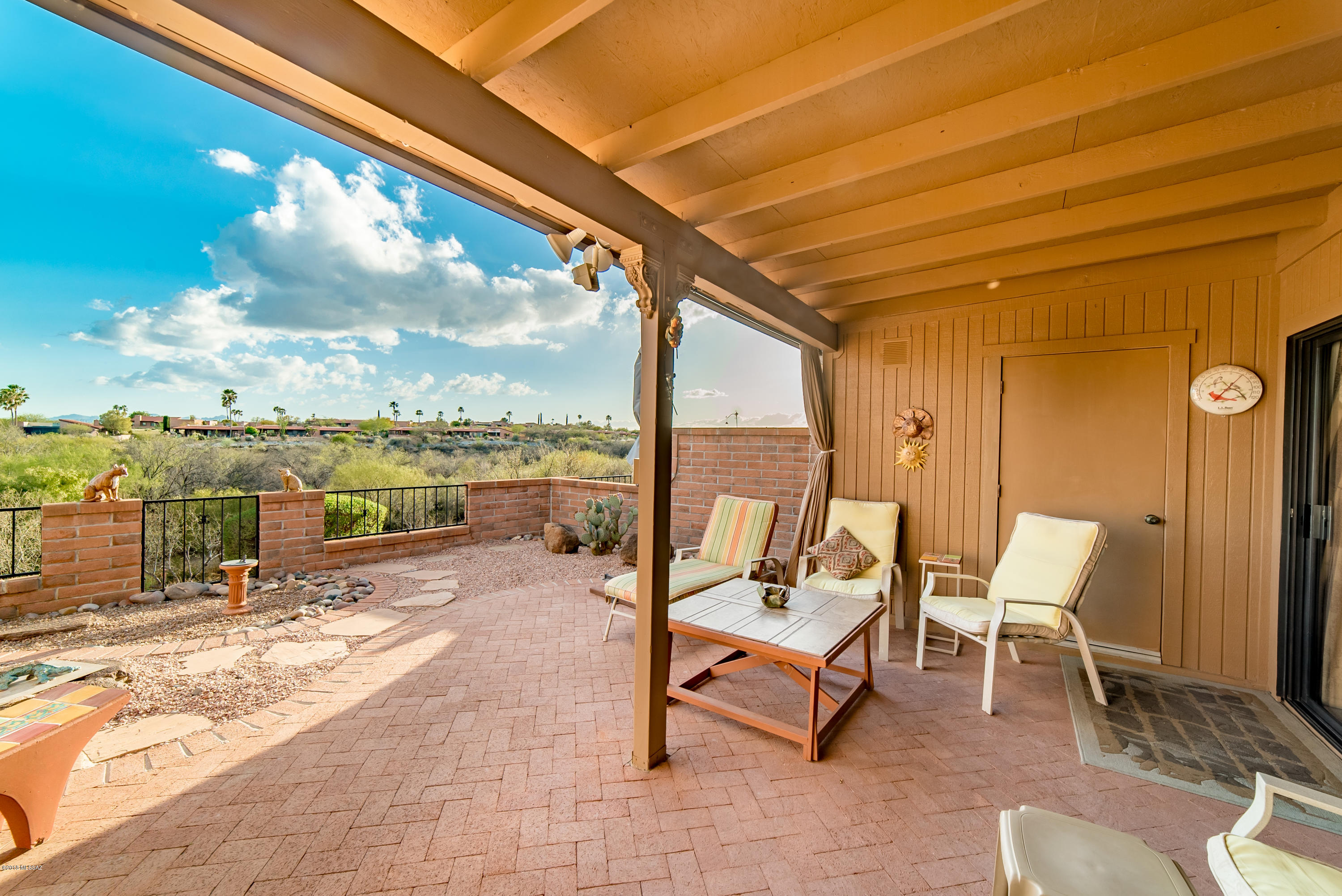 945 W Calle Del Vencejo