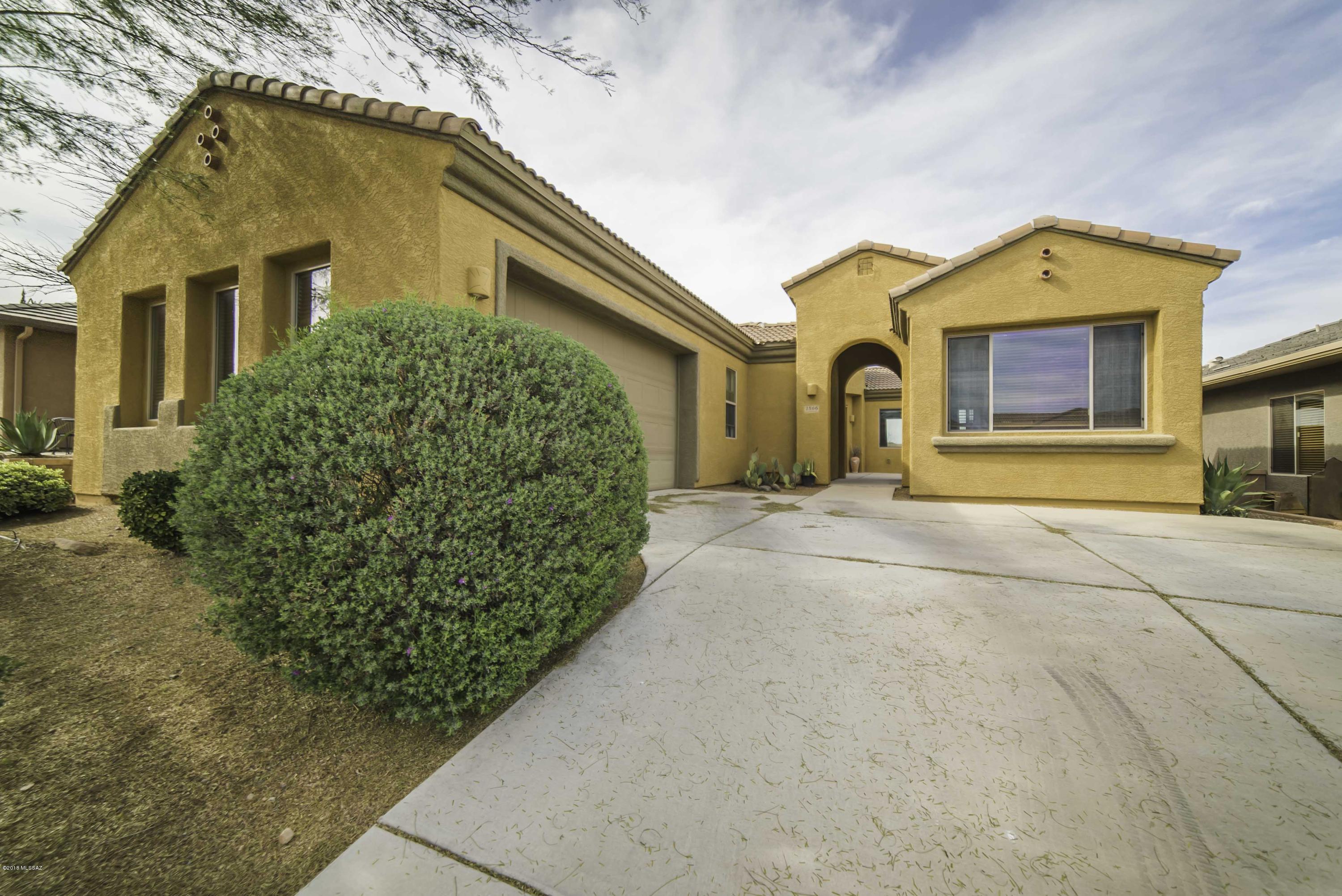 1866 W Acacia Bluffs Drive