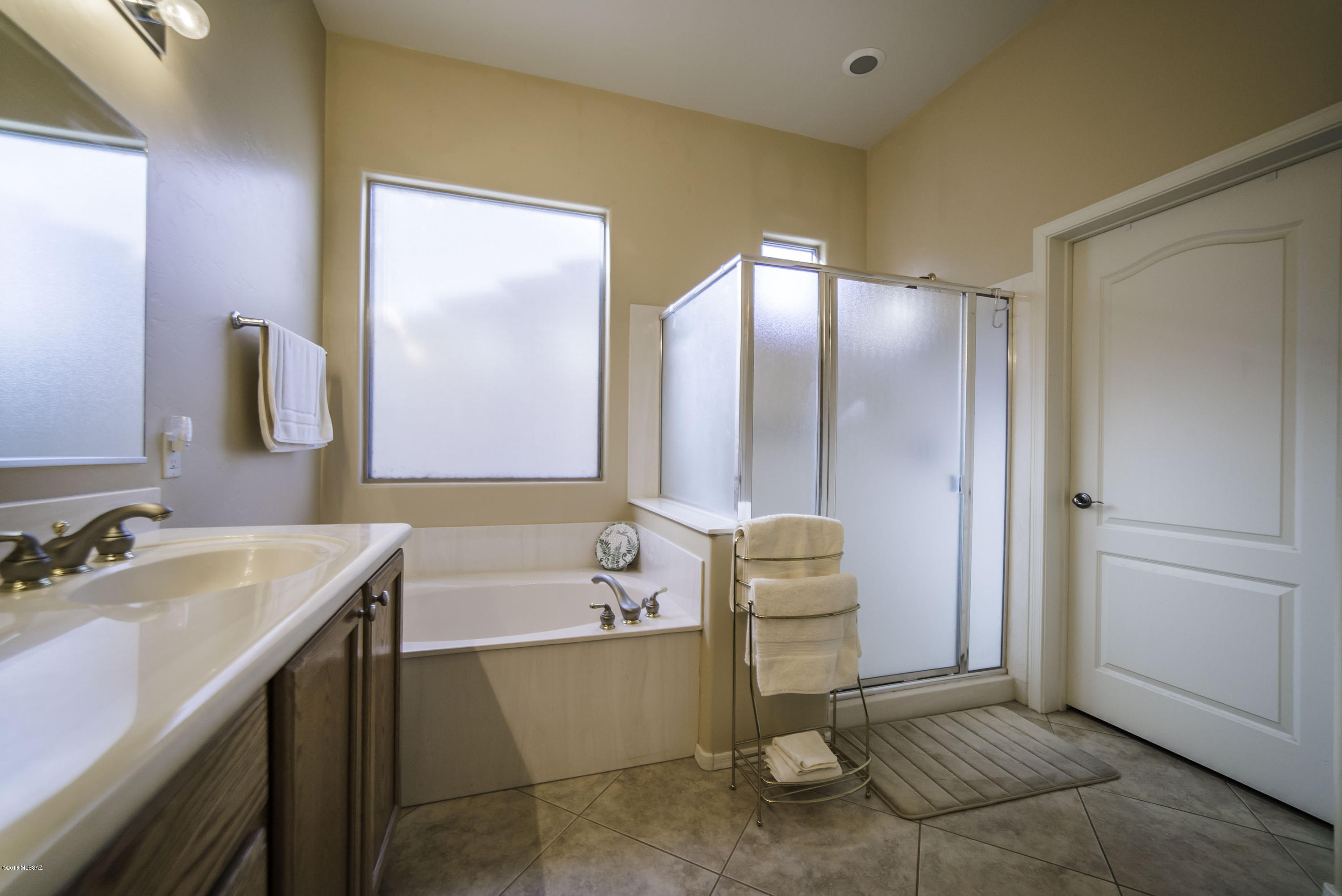 2181 W Escondido Canyon Drive