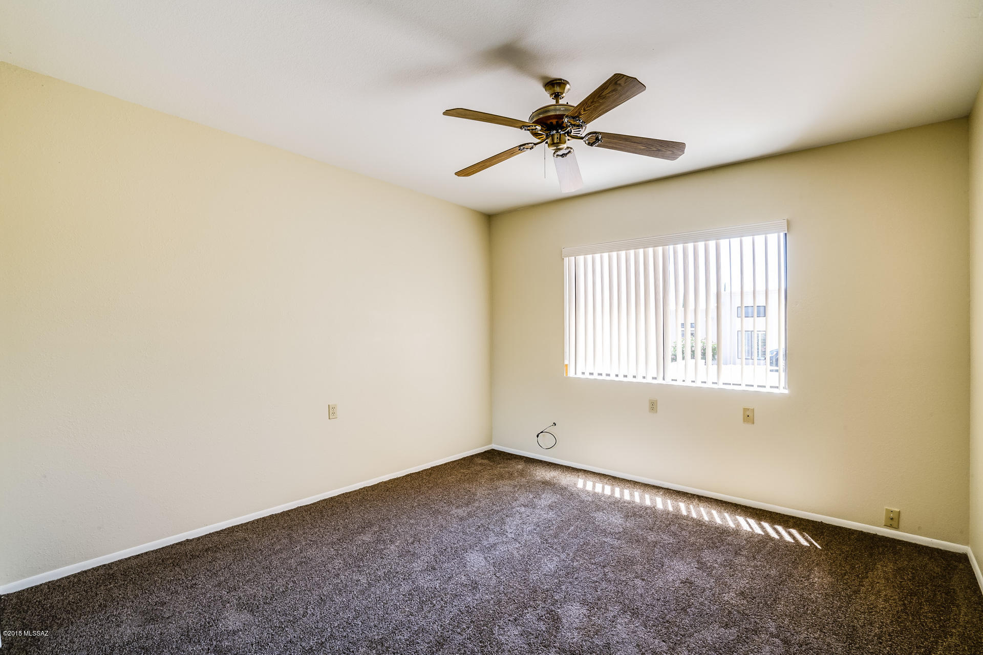 798 W Calle De Emilia