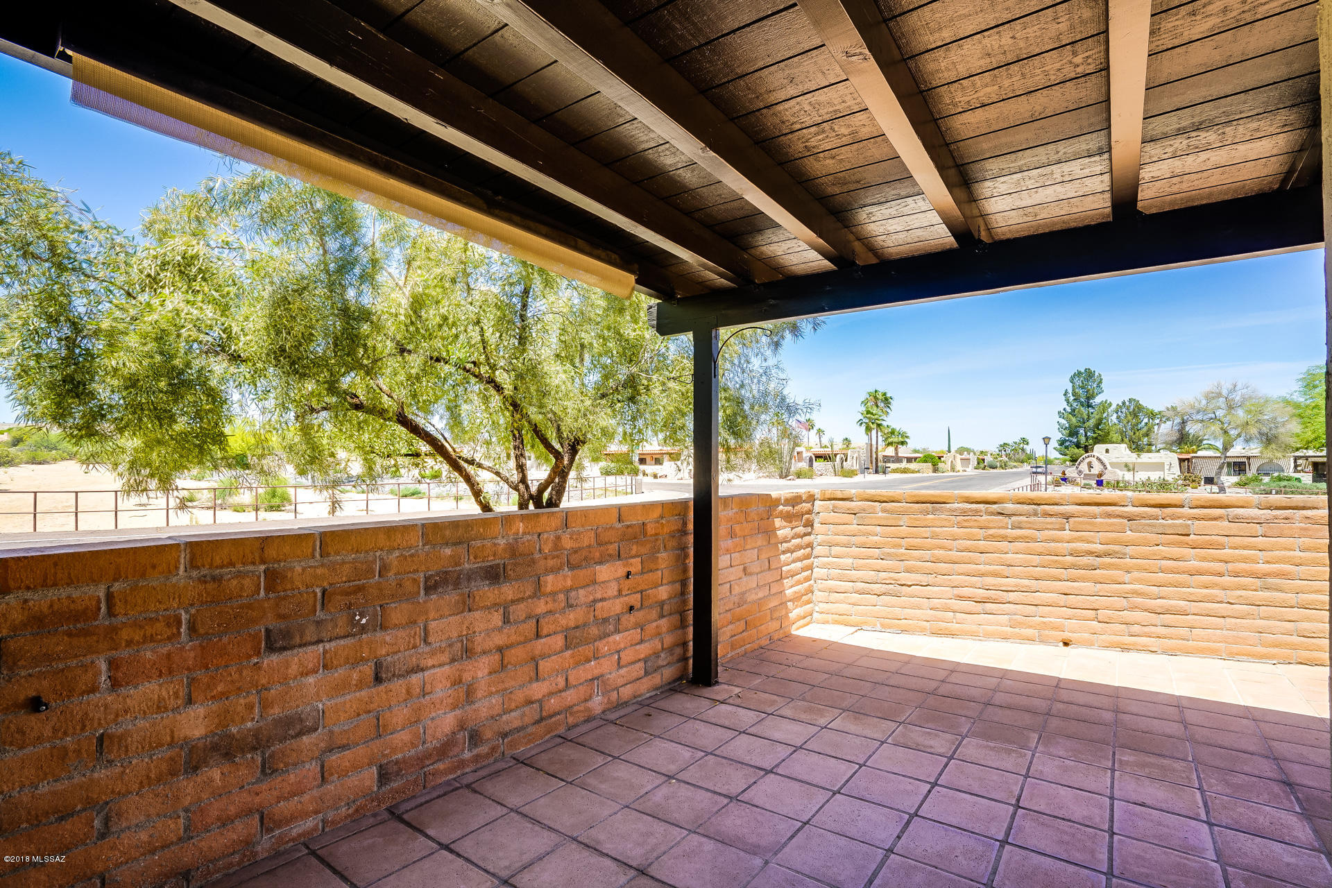 798 W Calle De Emilia