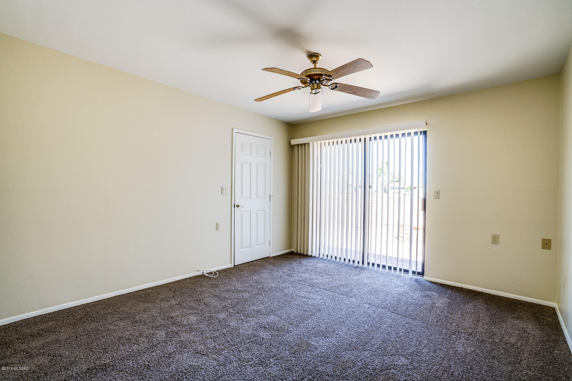 798 W Calle De Emilia