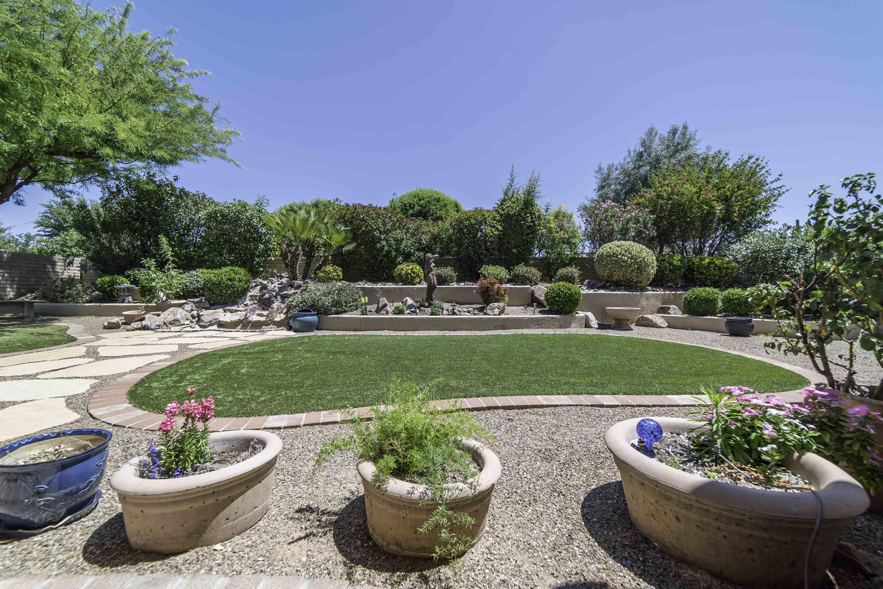 1018 N Cowboy Canyon Drive