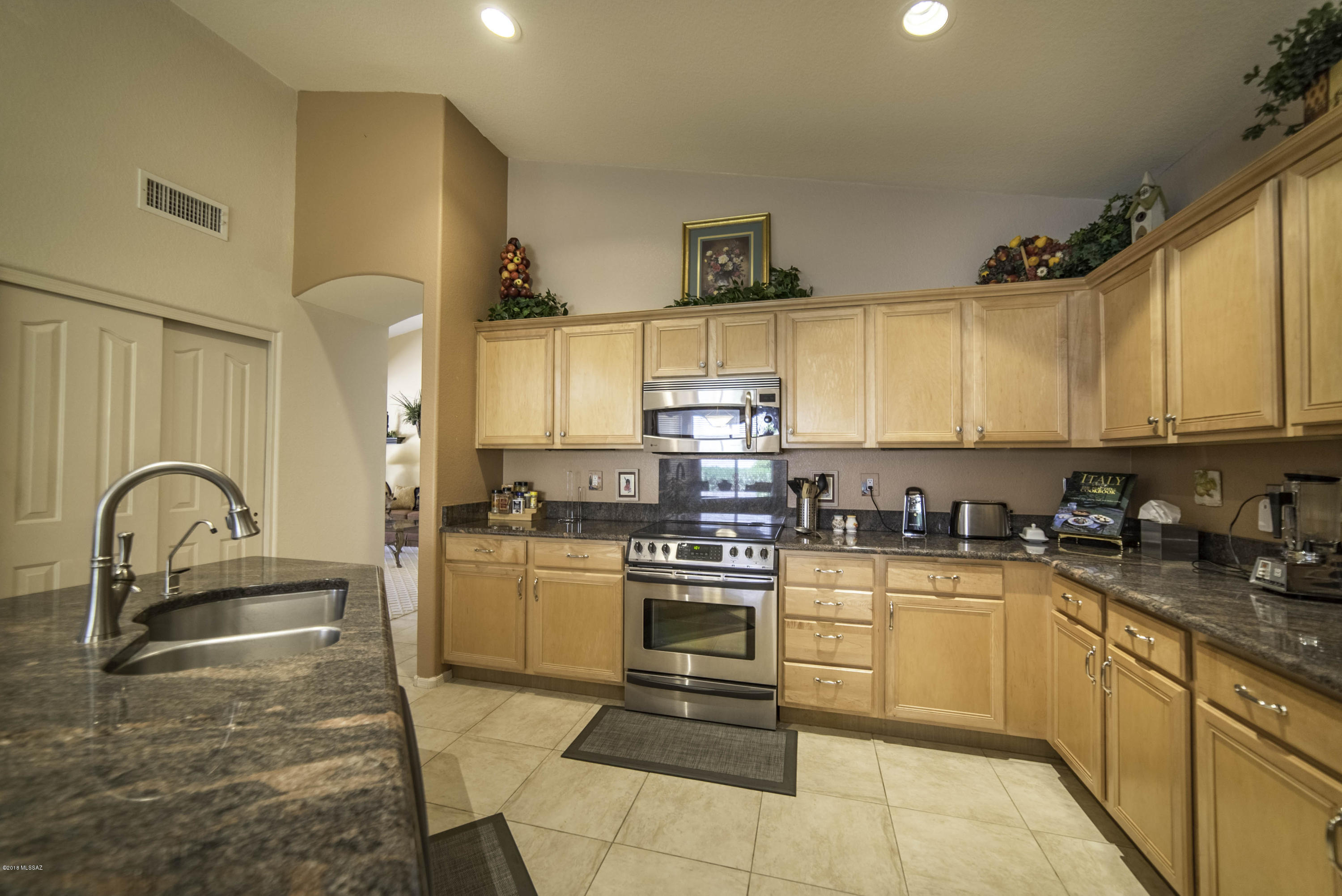 1018 N Cowboy Canyon Drive