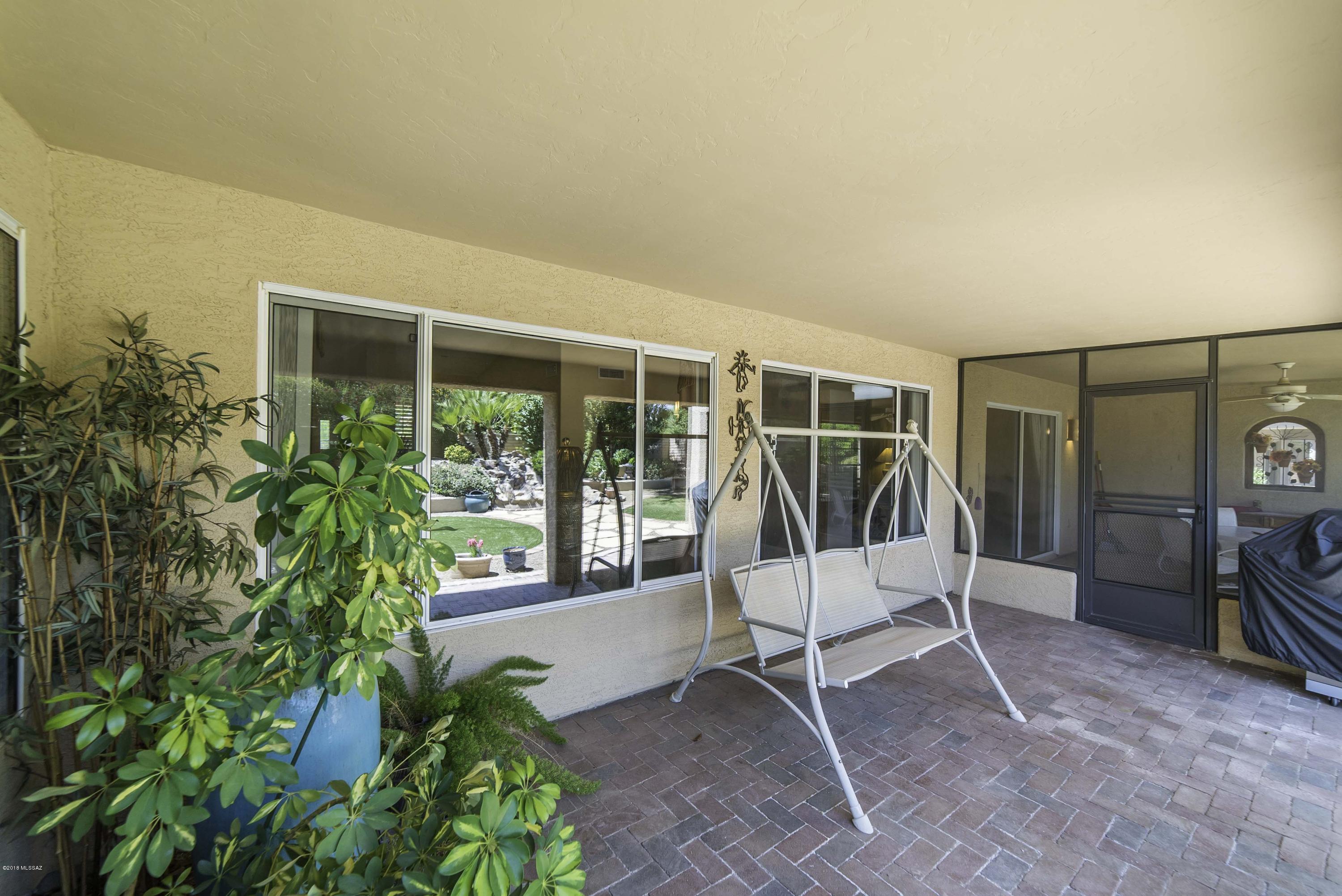 1018 N Cowboy Canyon Drive