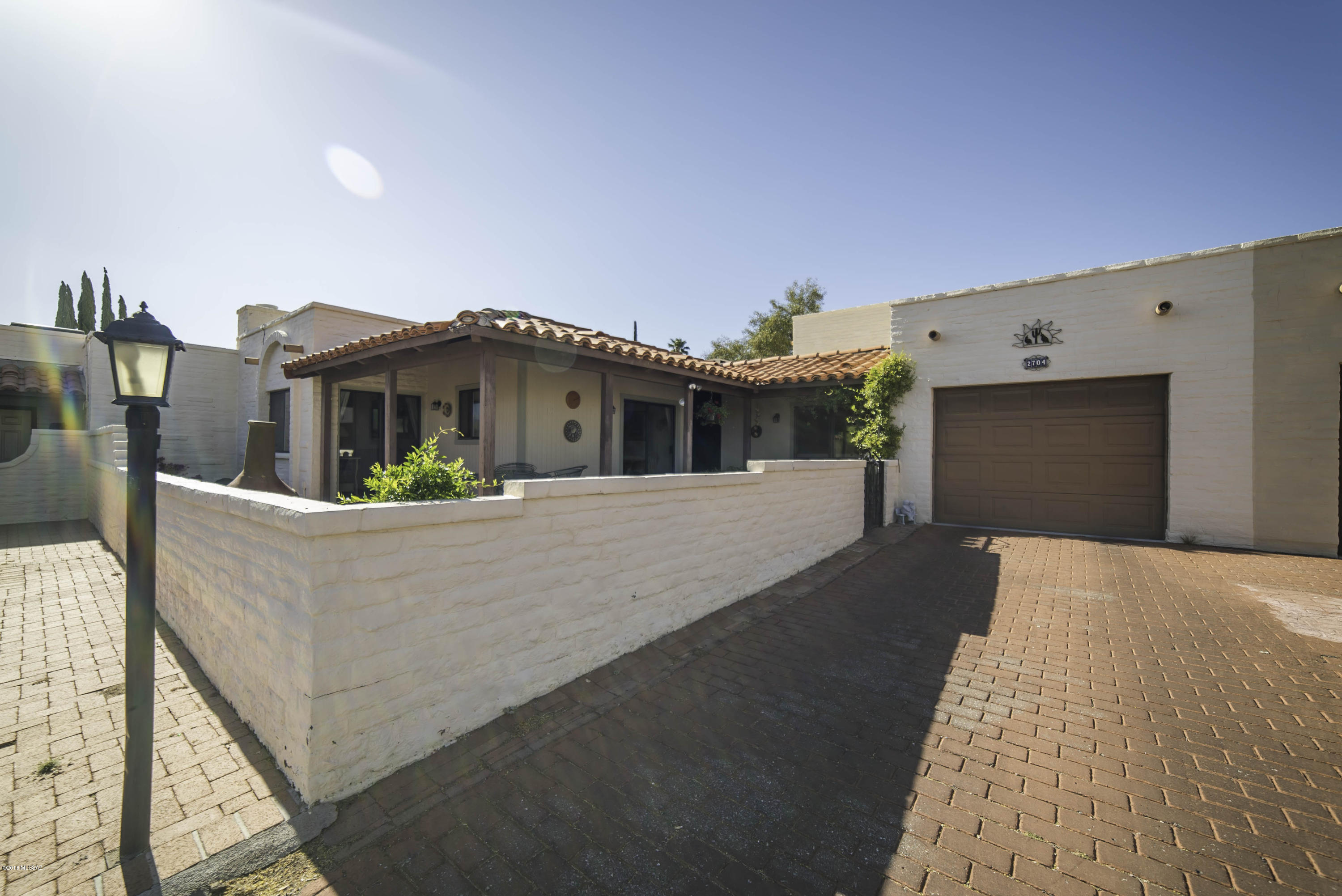 2704 S Circulo De Las Lomas