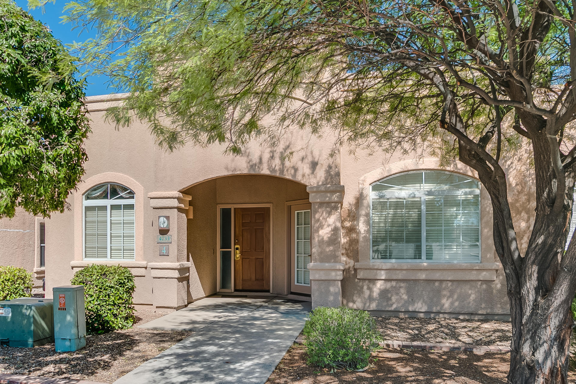 4733 S Tropicana Drive