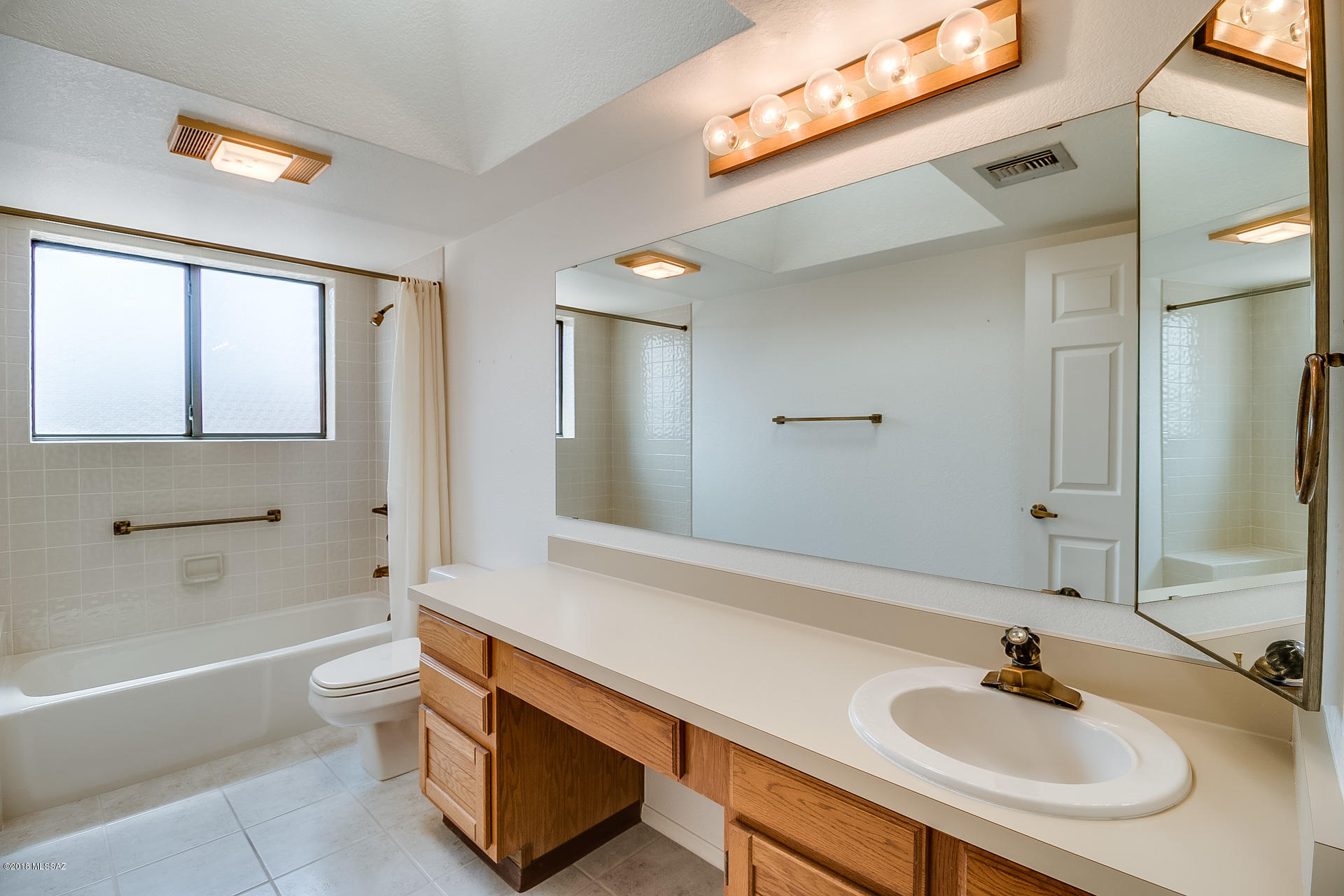 3250 S Avenida Oconor