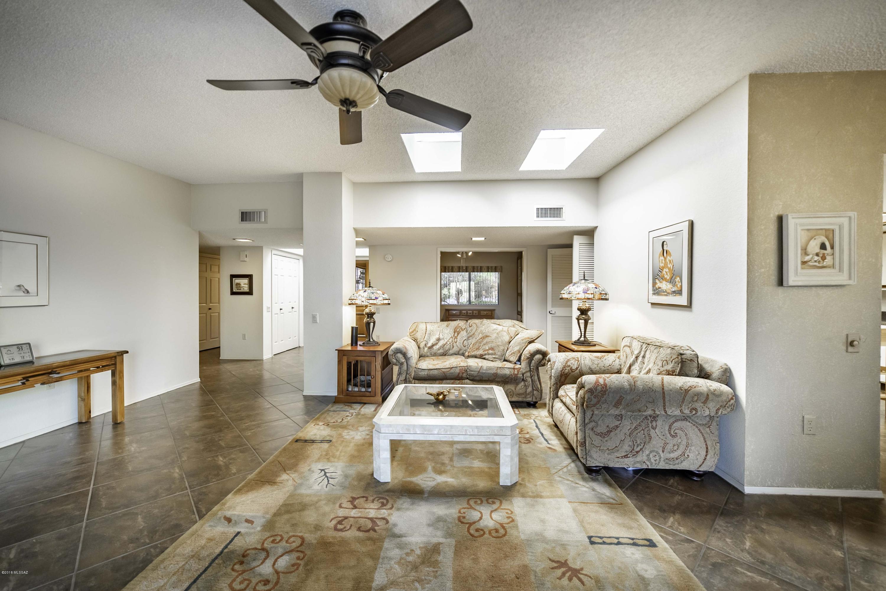 1847 W Camino Urbano