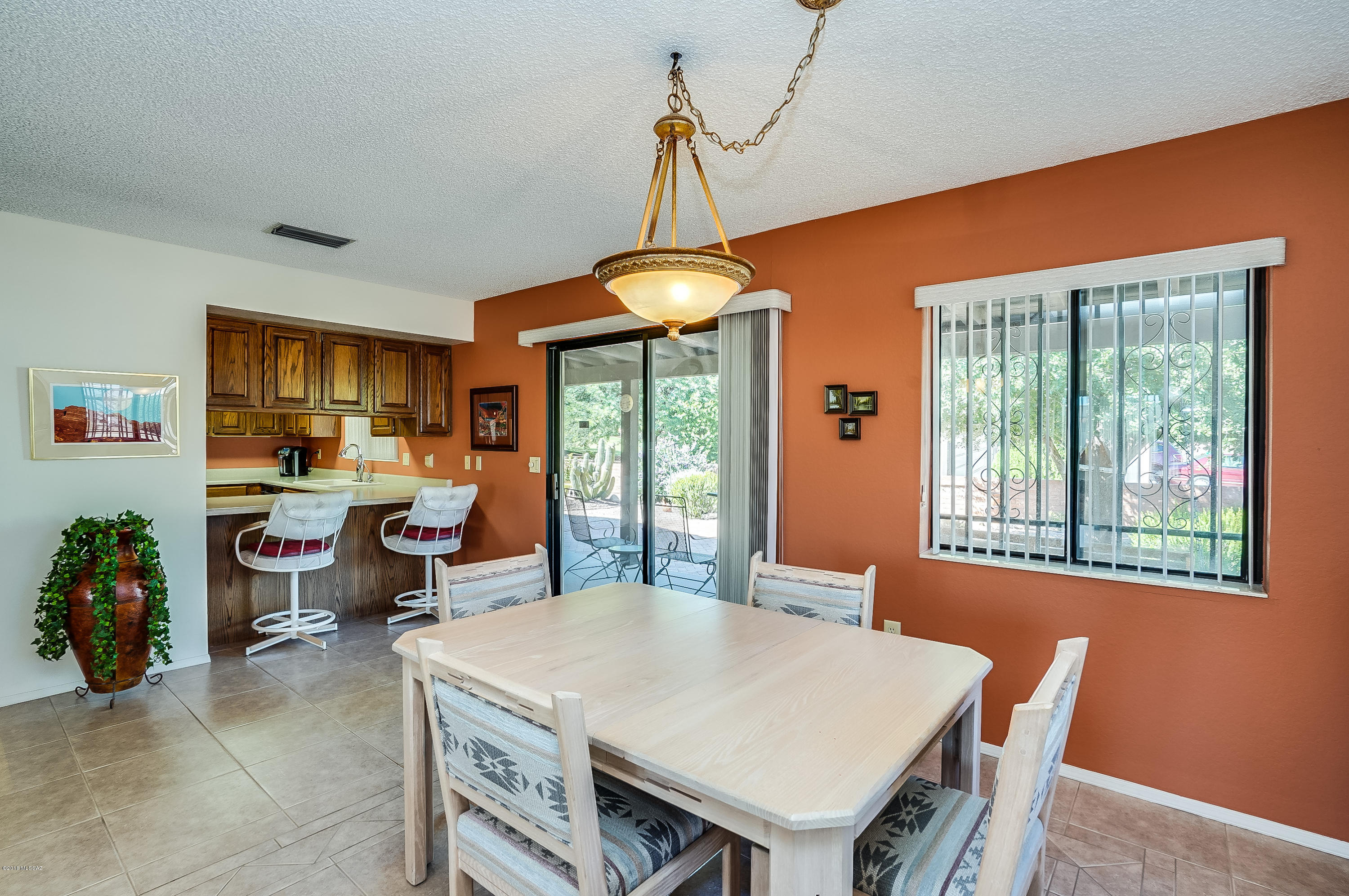 371 E Placita Idilio