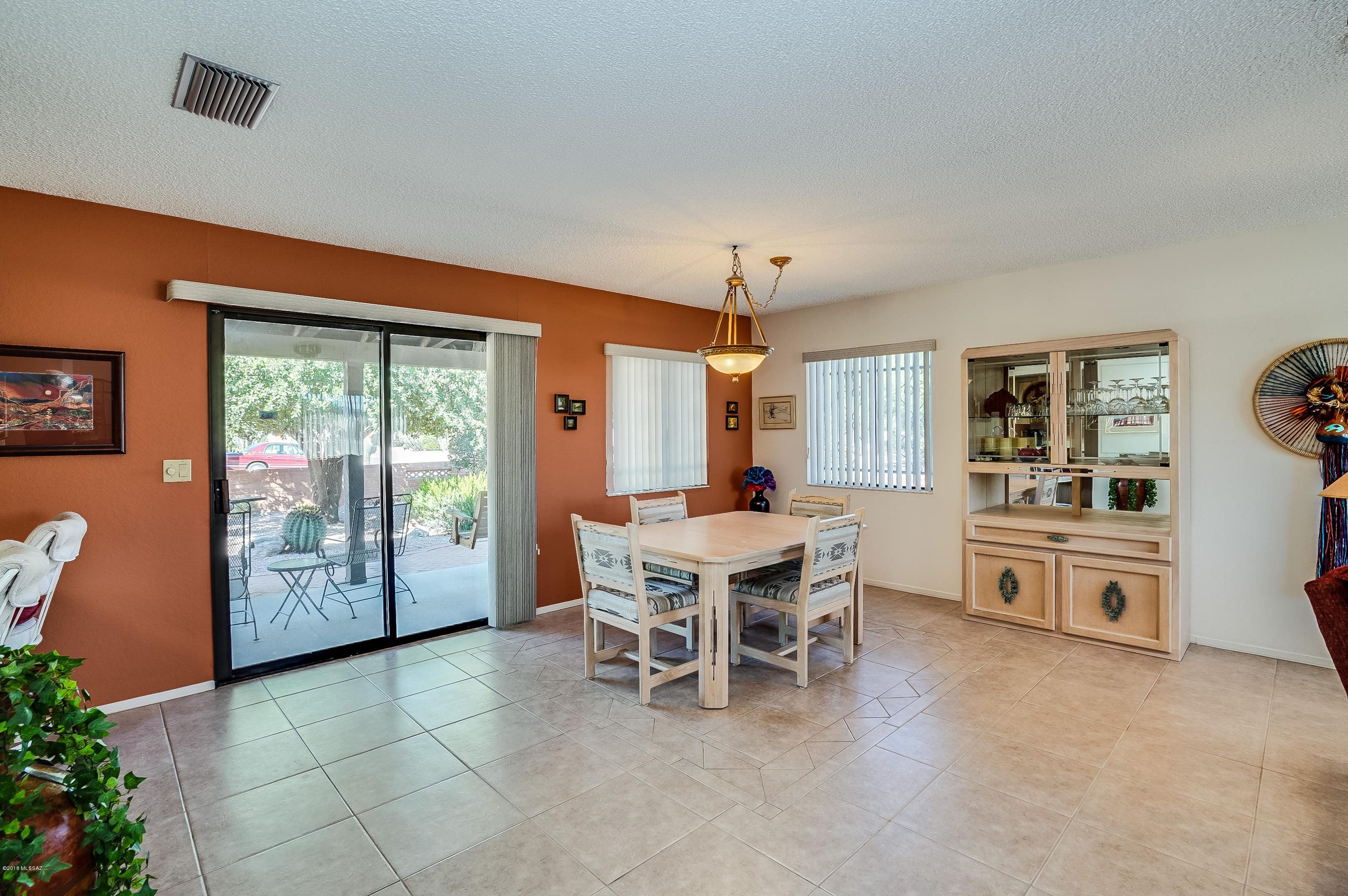 371 E Placita Idilio