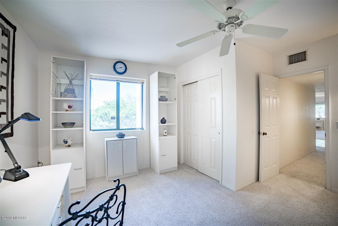 1290 W Placita De La Cotonia