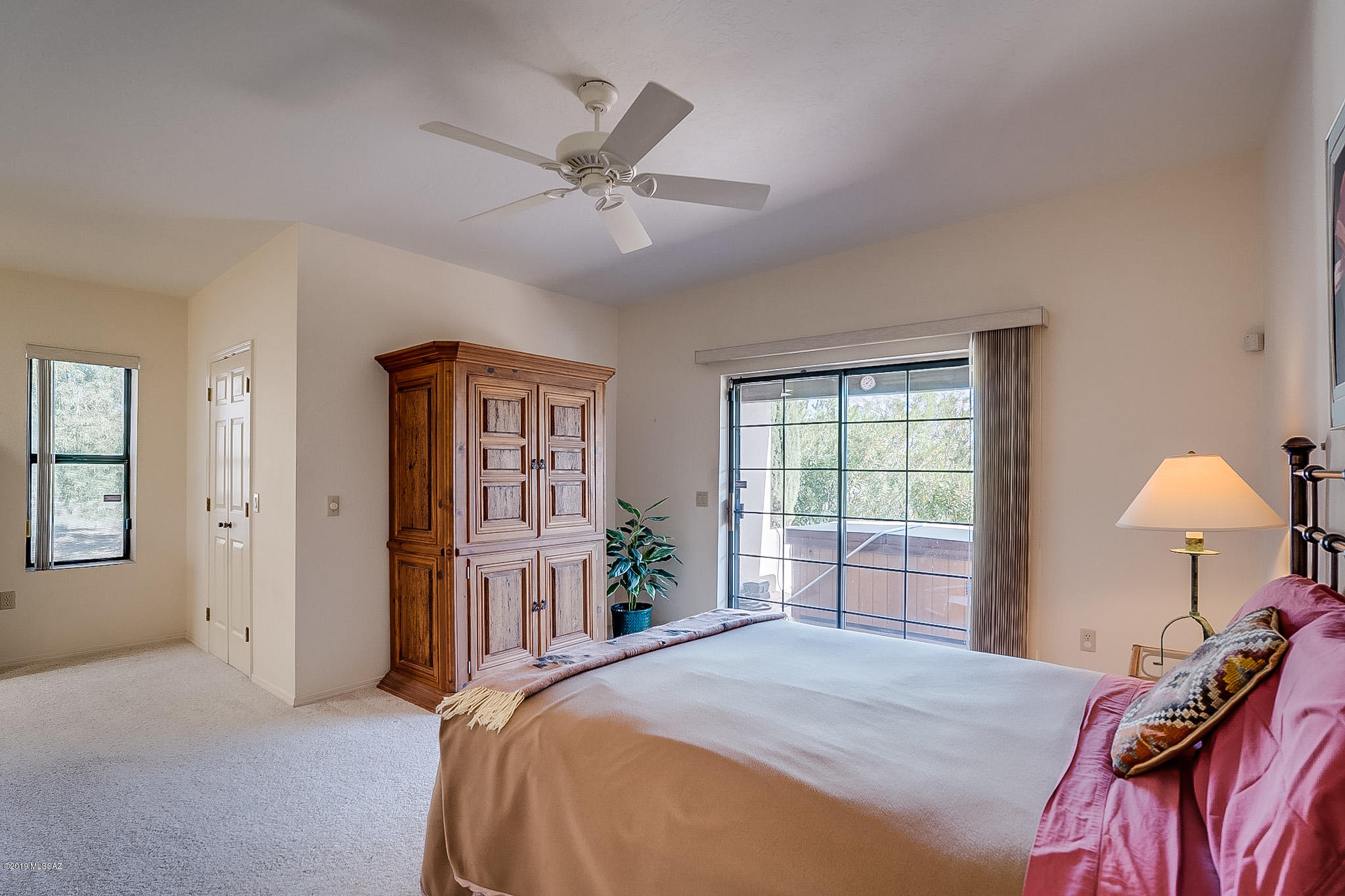 1290 W Placita De La Cotonia