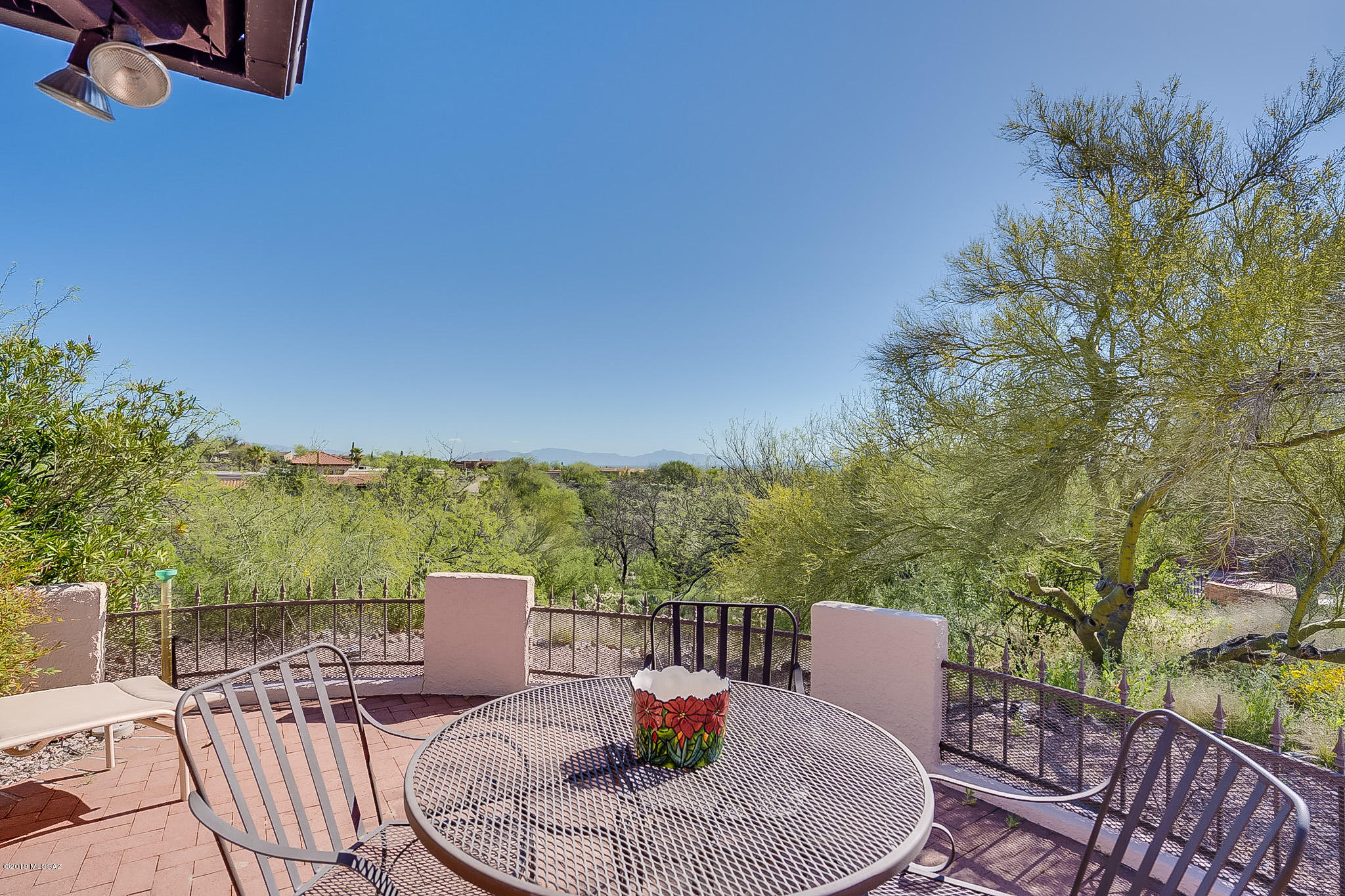 1290 W Placita De La Cotonia