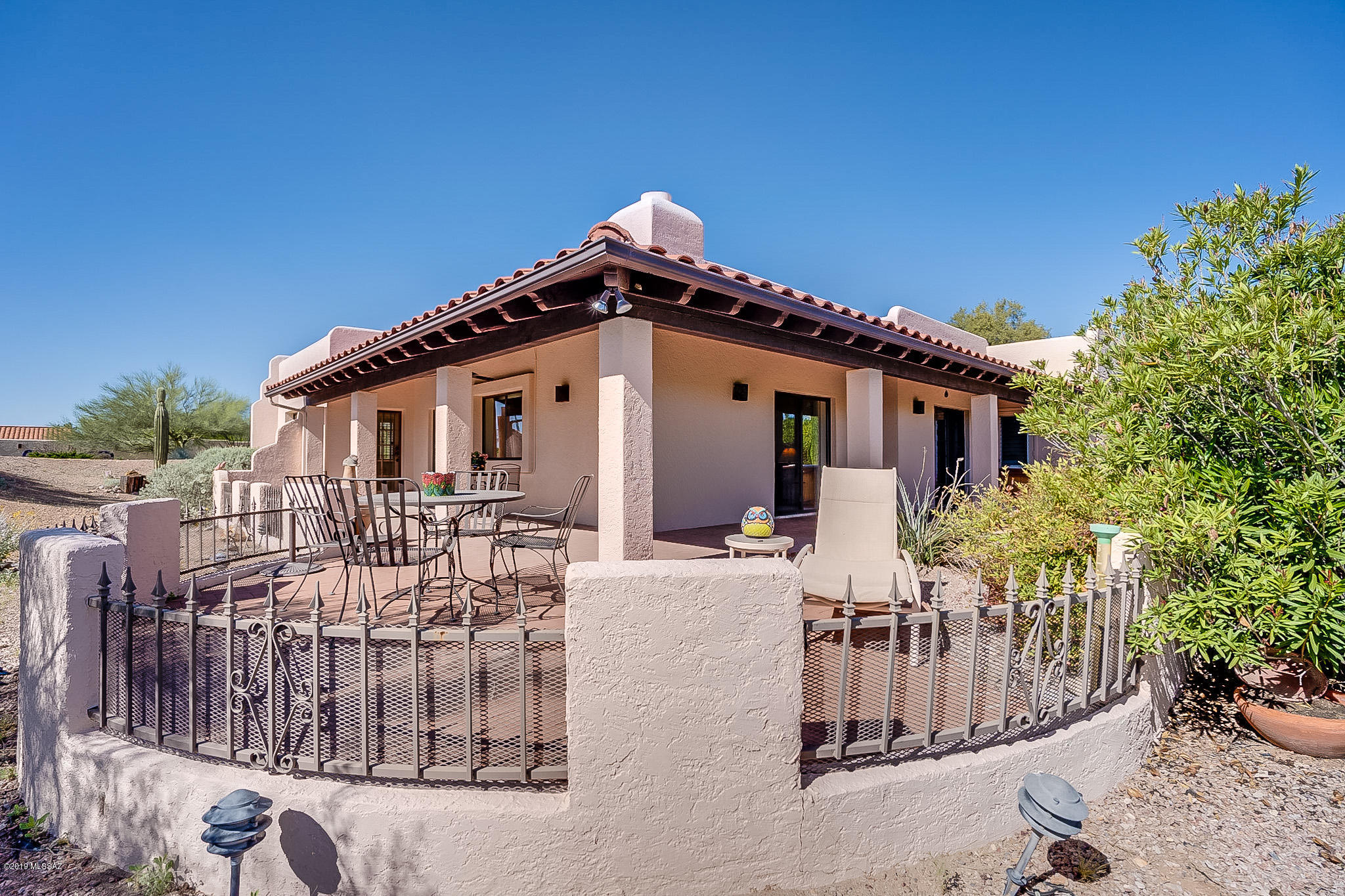 1290 W Placita De La Cotonia