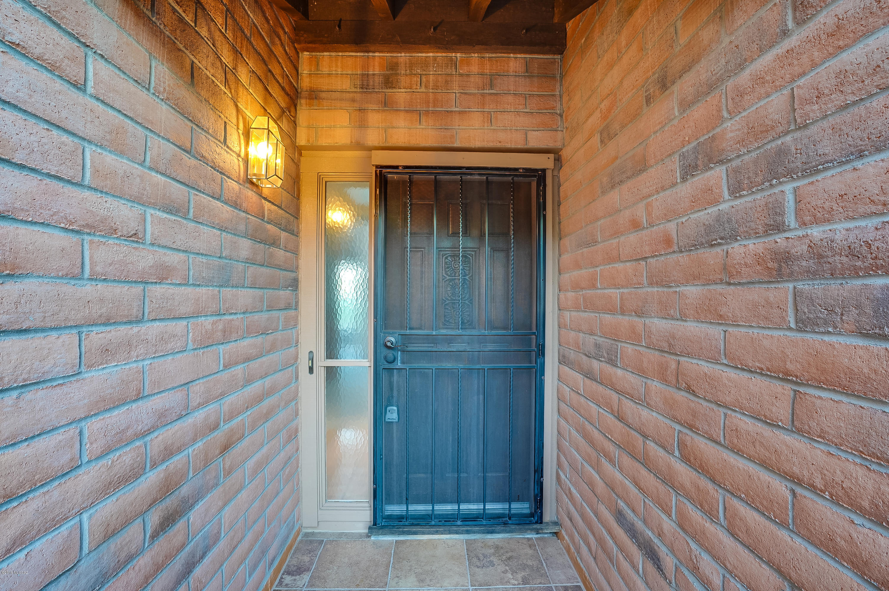 2521 S Calle De Humes