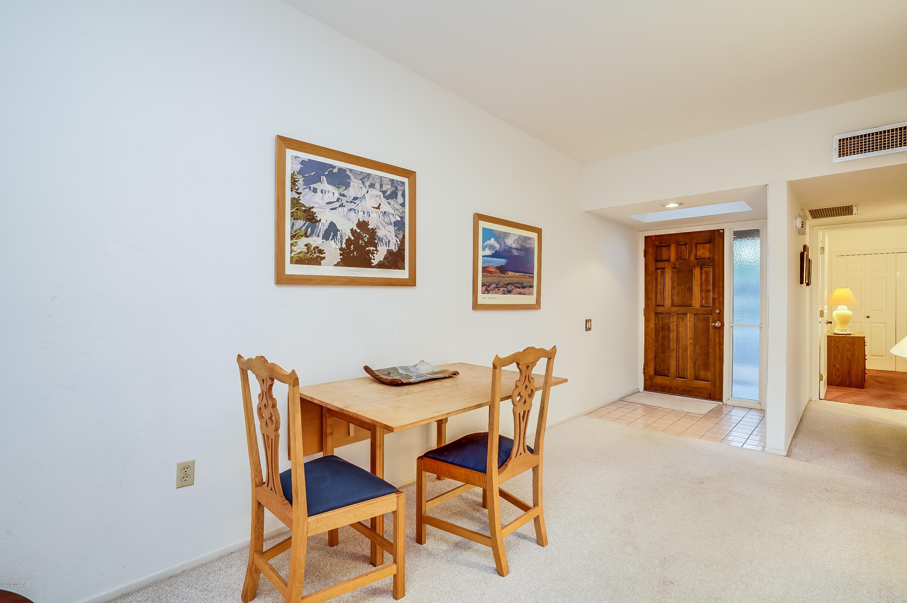 2521 S Calle De Humes