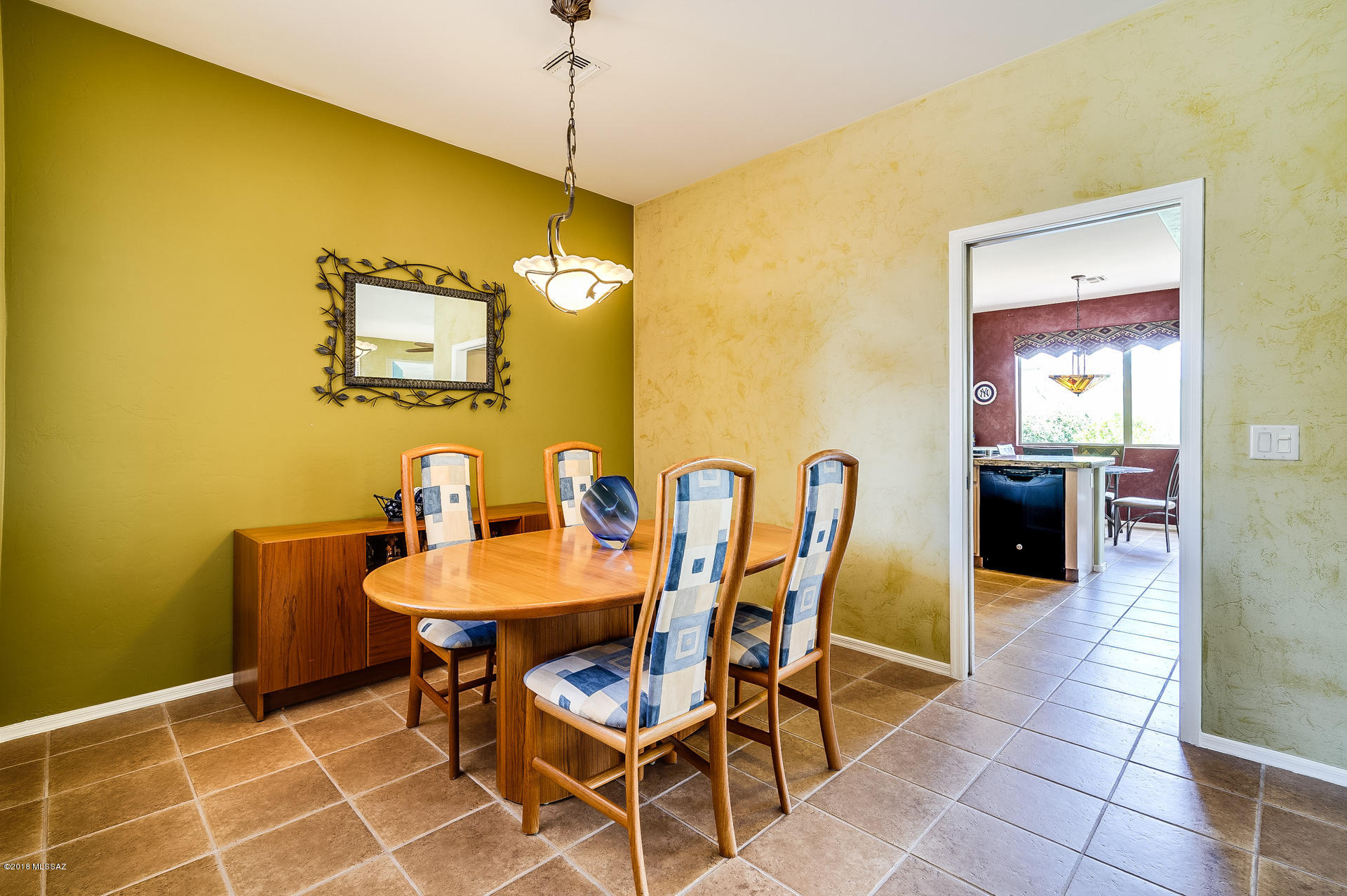 588 W Union Bell Drive