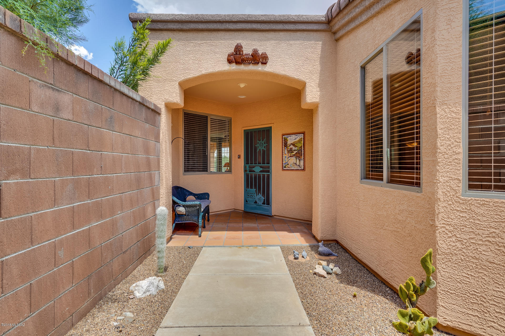 588 W Union Bell Drive