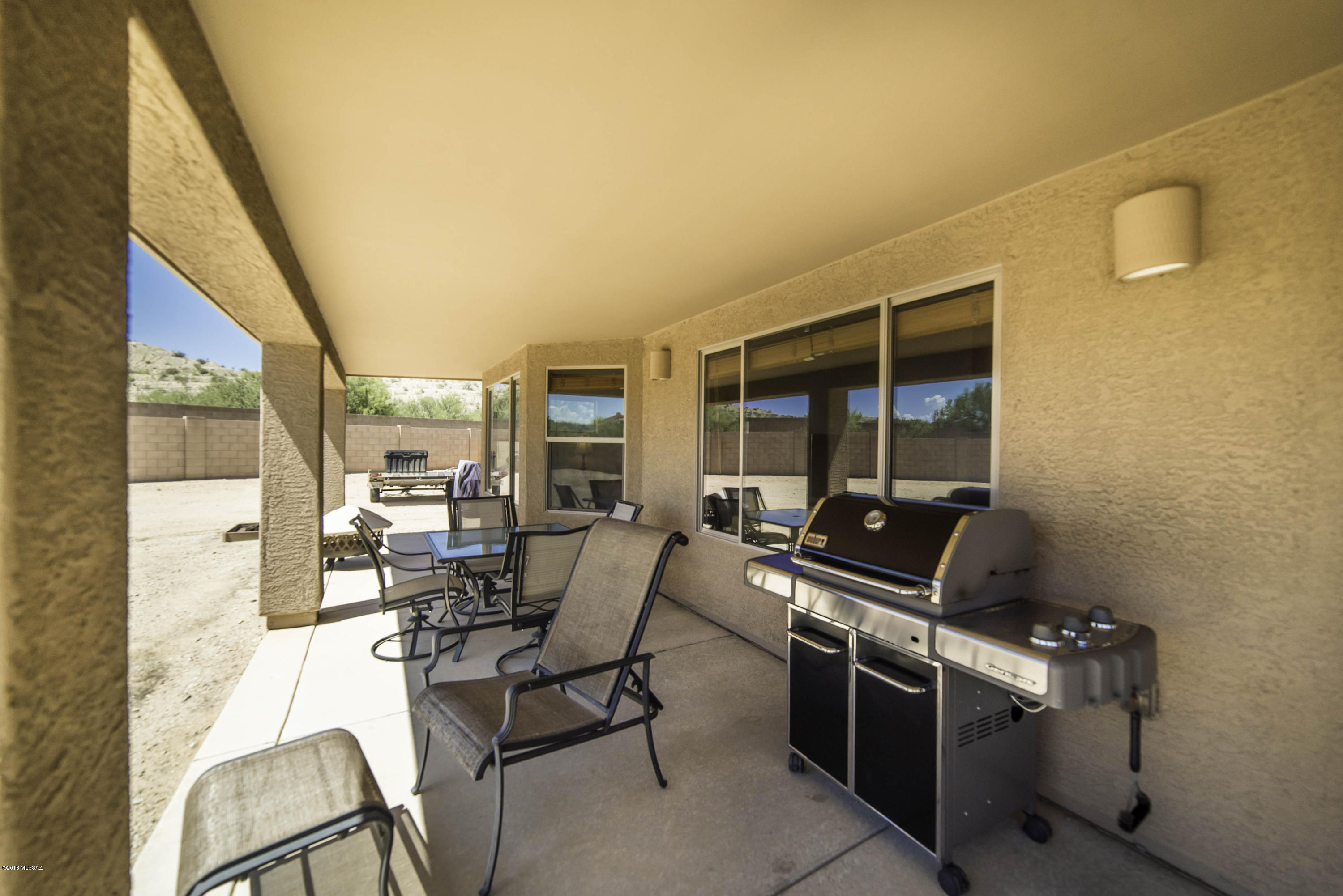 1085 W Placita Vargas