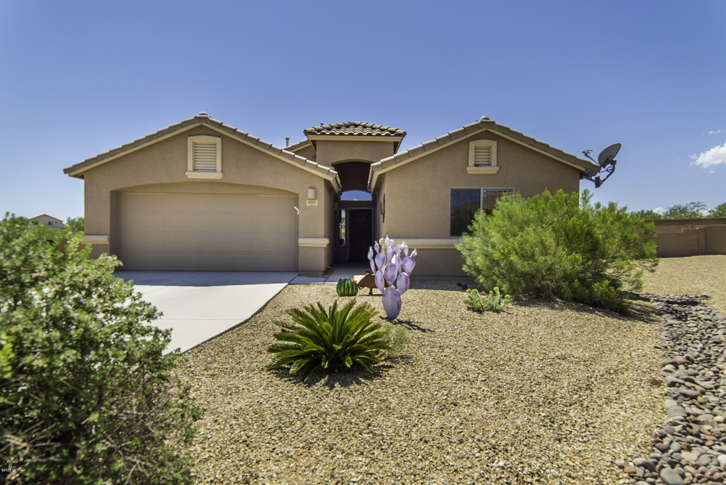 1085 W Placita Vargas