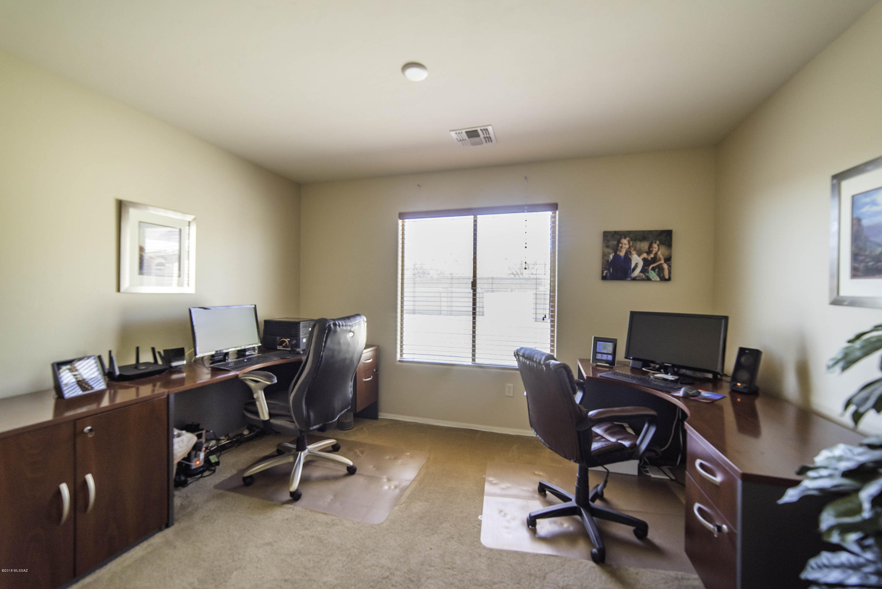 1085 W Placita Vargas