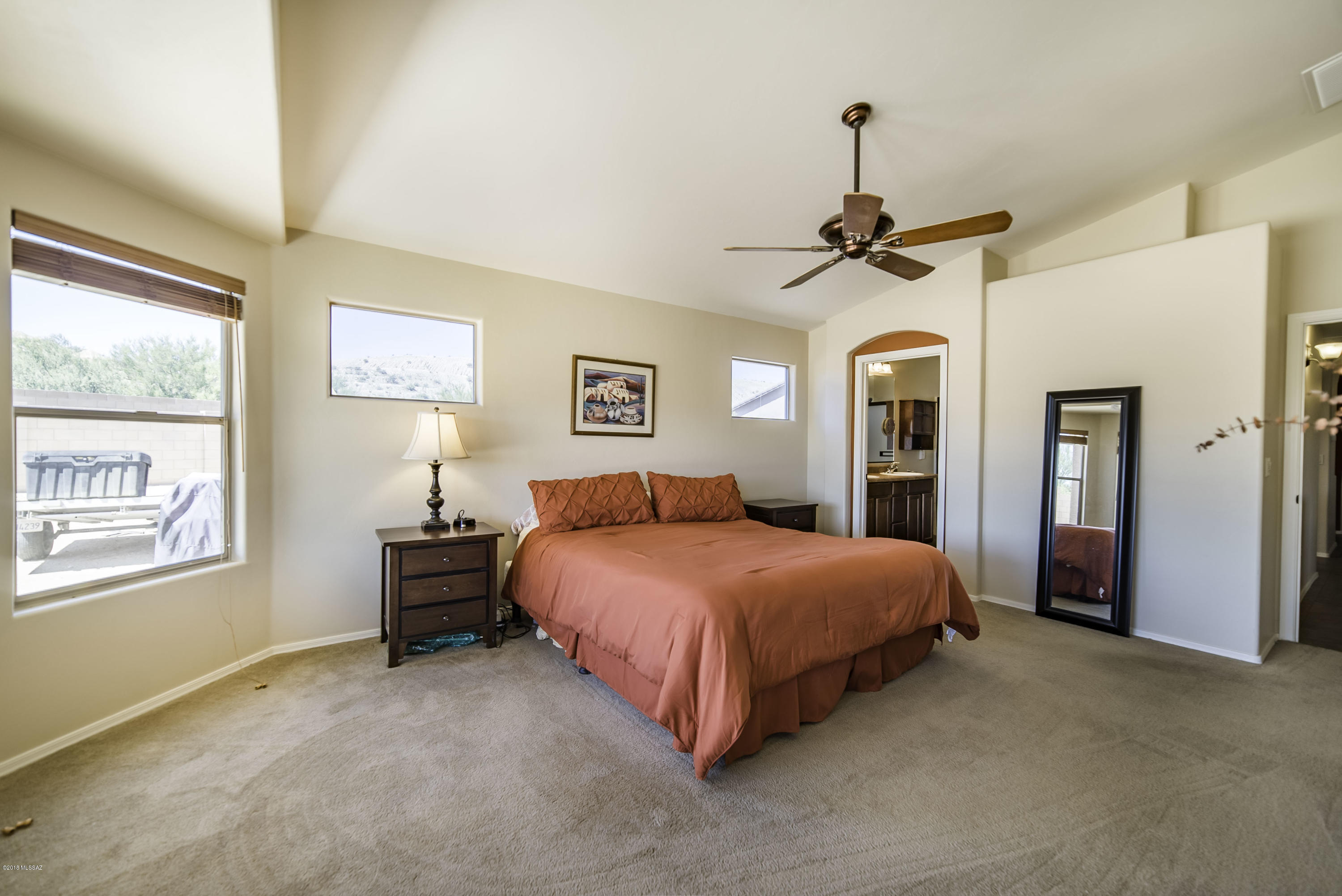 1085 W Placita Vargas