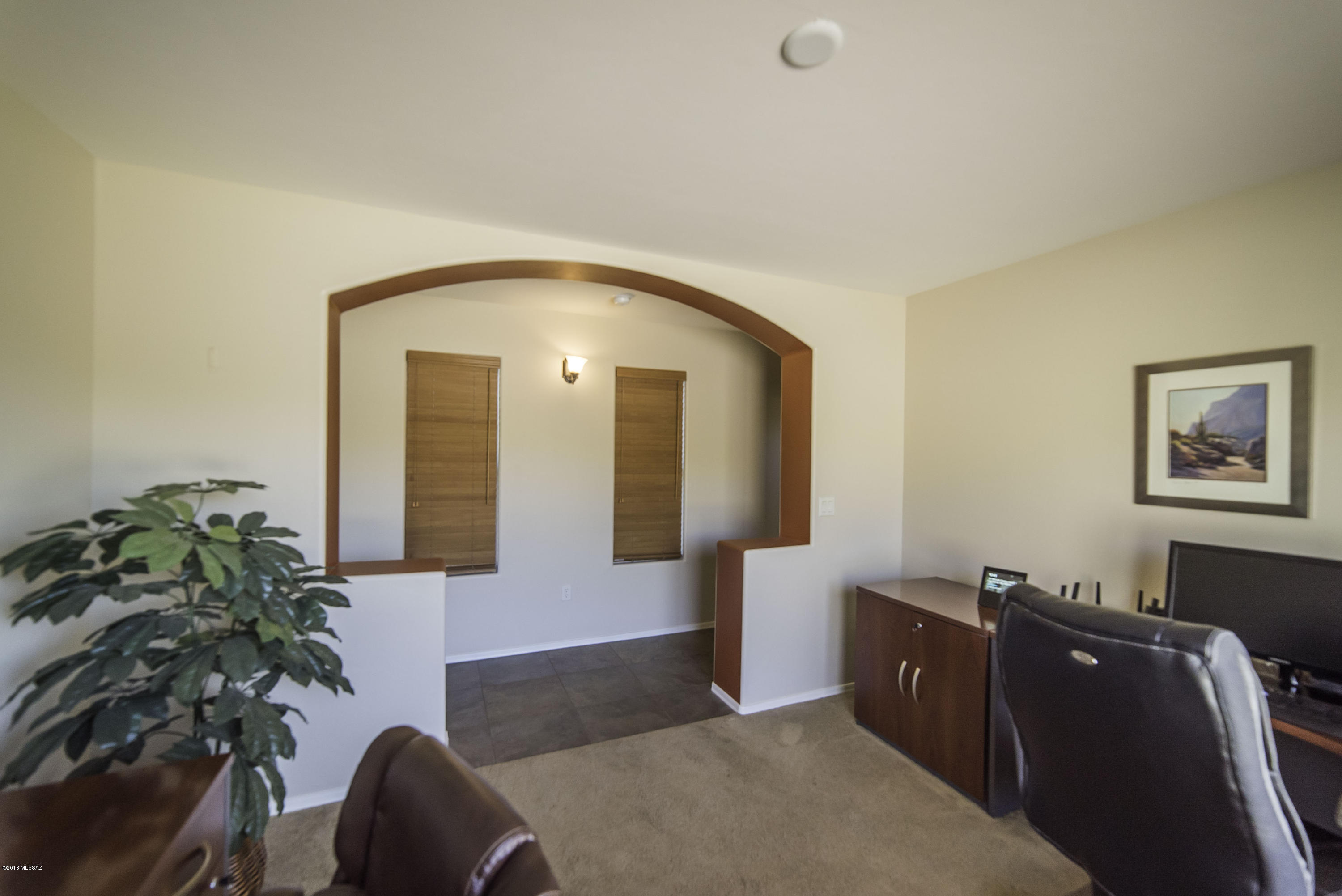 1085 W Placita Vargas