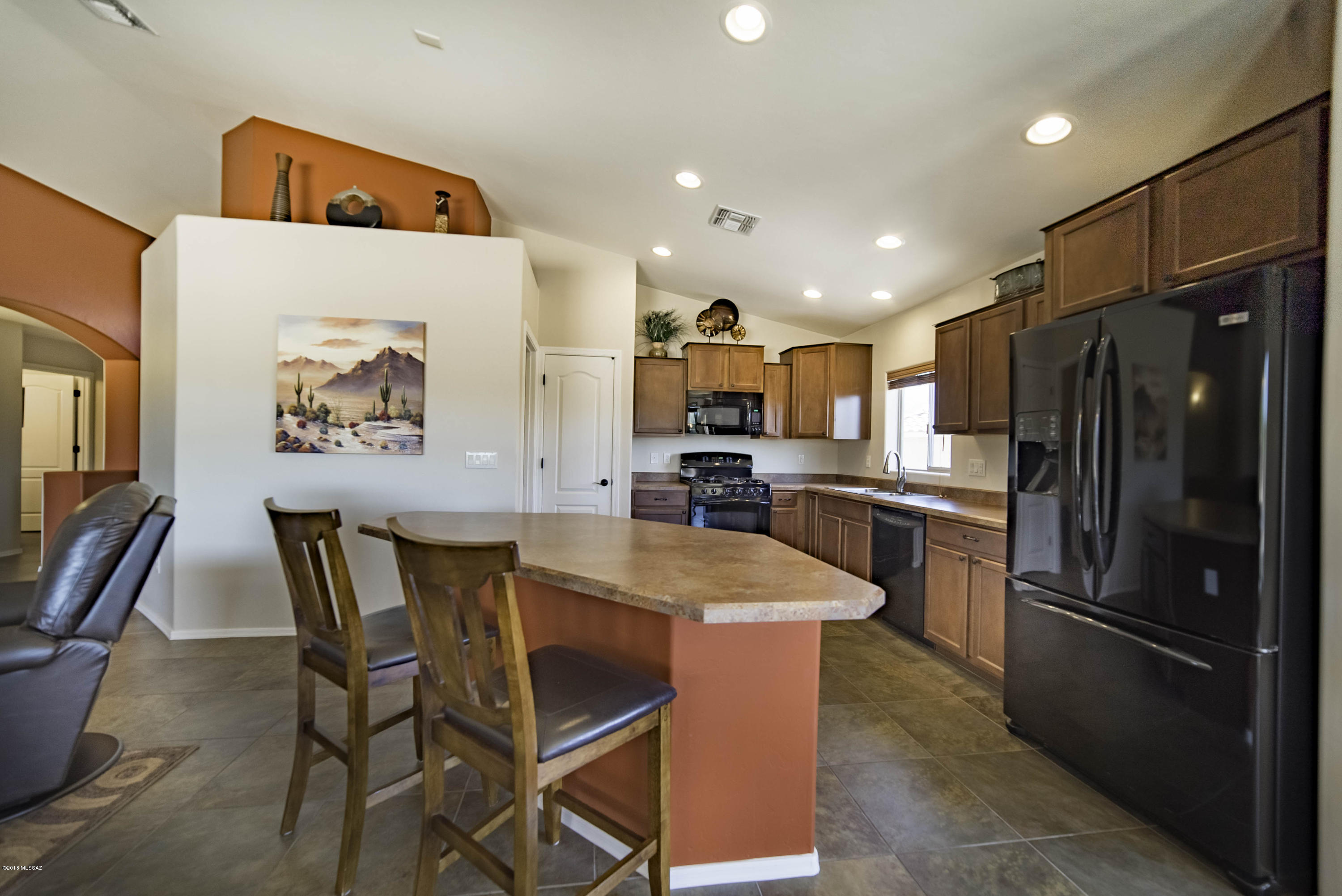 1085 W Placita Vargas