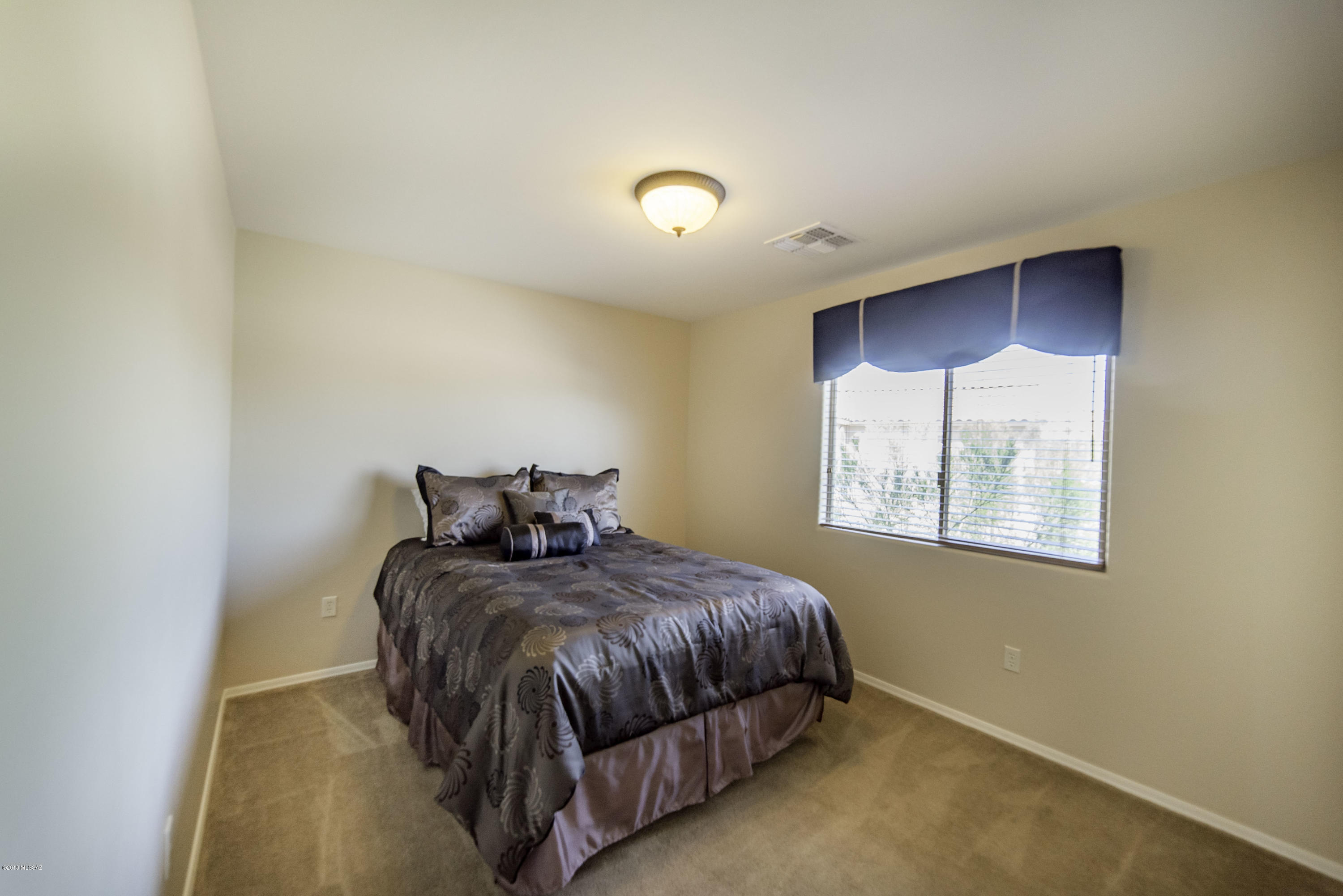 1085 W Placita Vargas