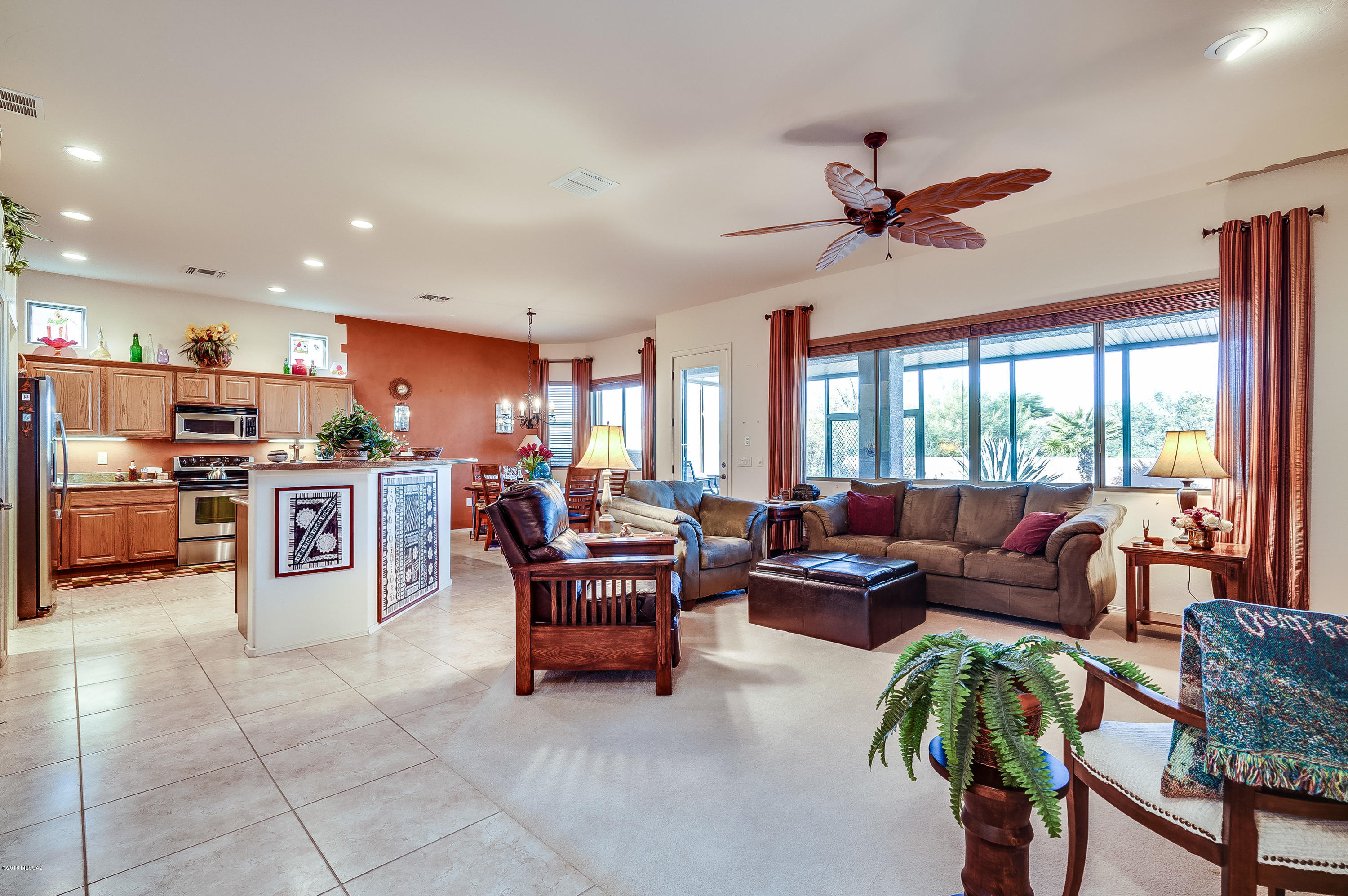 902 W Mountain Stone Drive