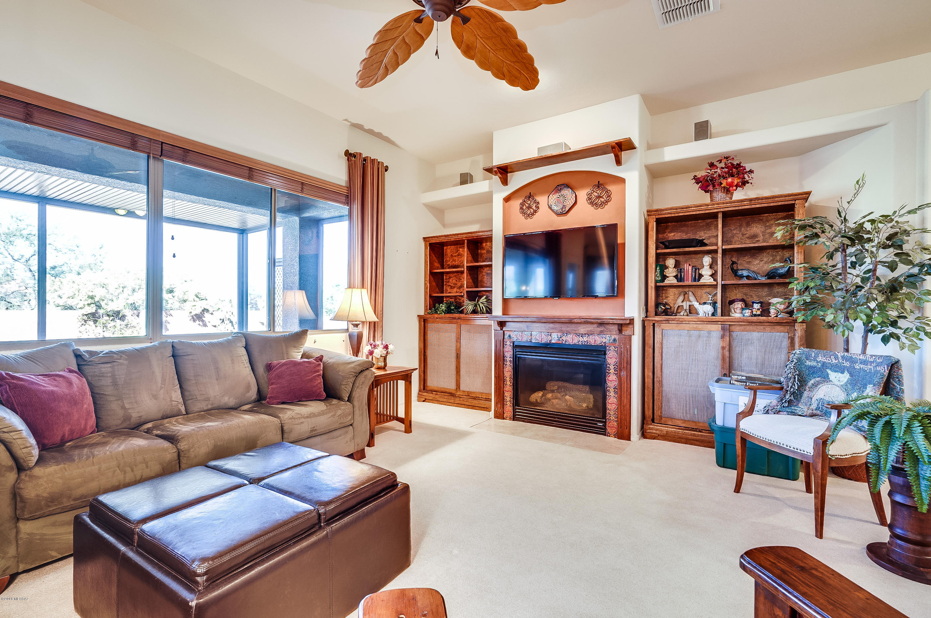 902 W Mountain Stone Drive