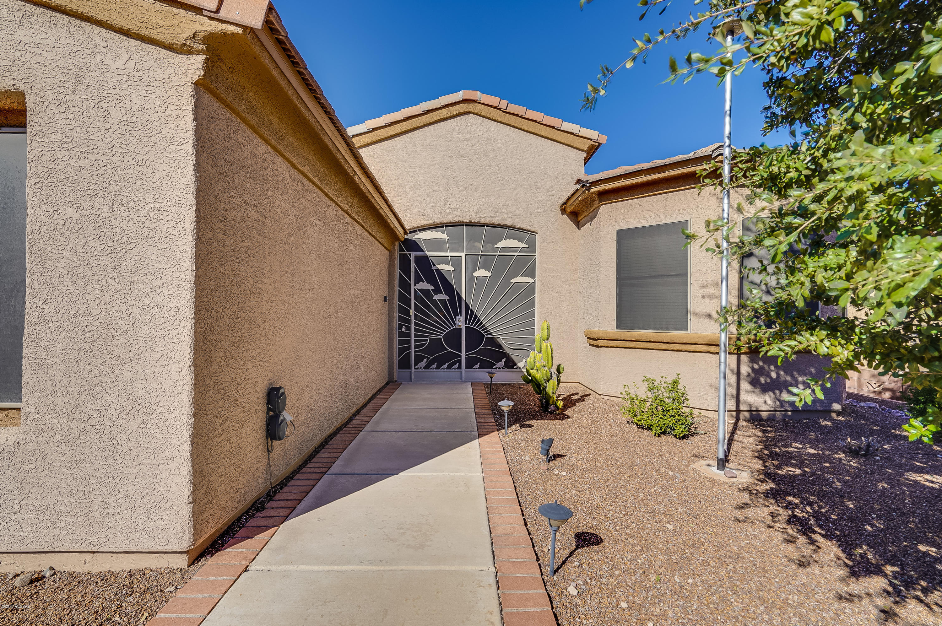 902 W Mountain Stone Drive