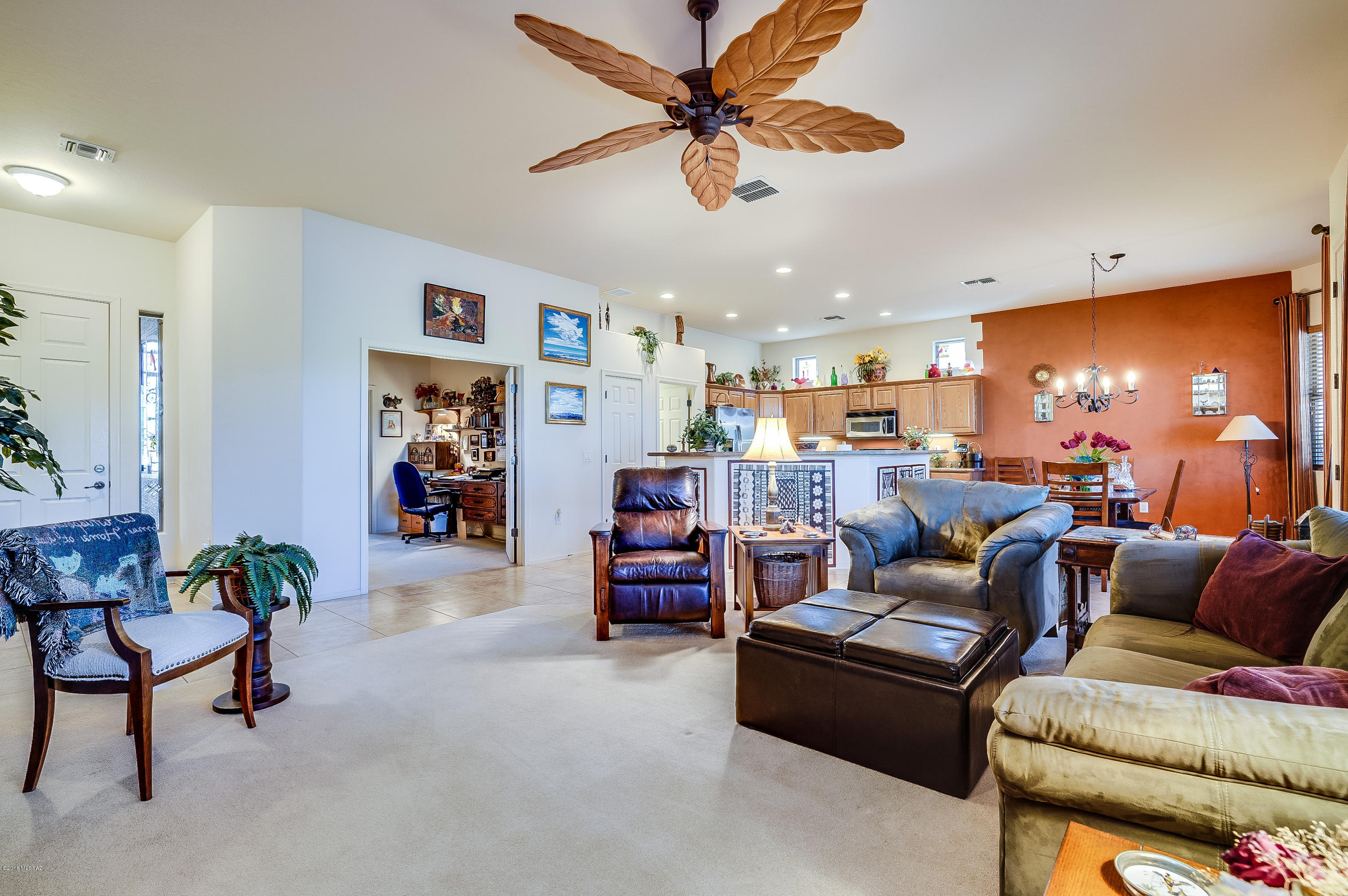 902 W Mountain Stone Drive