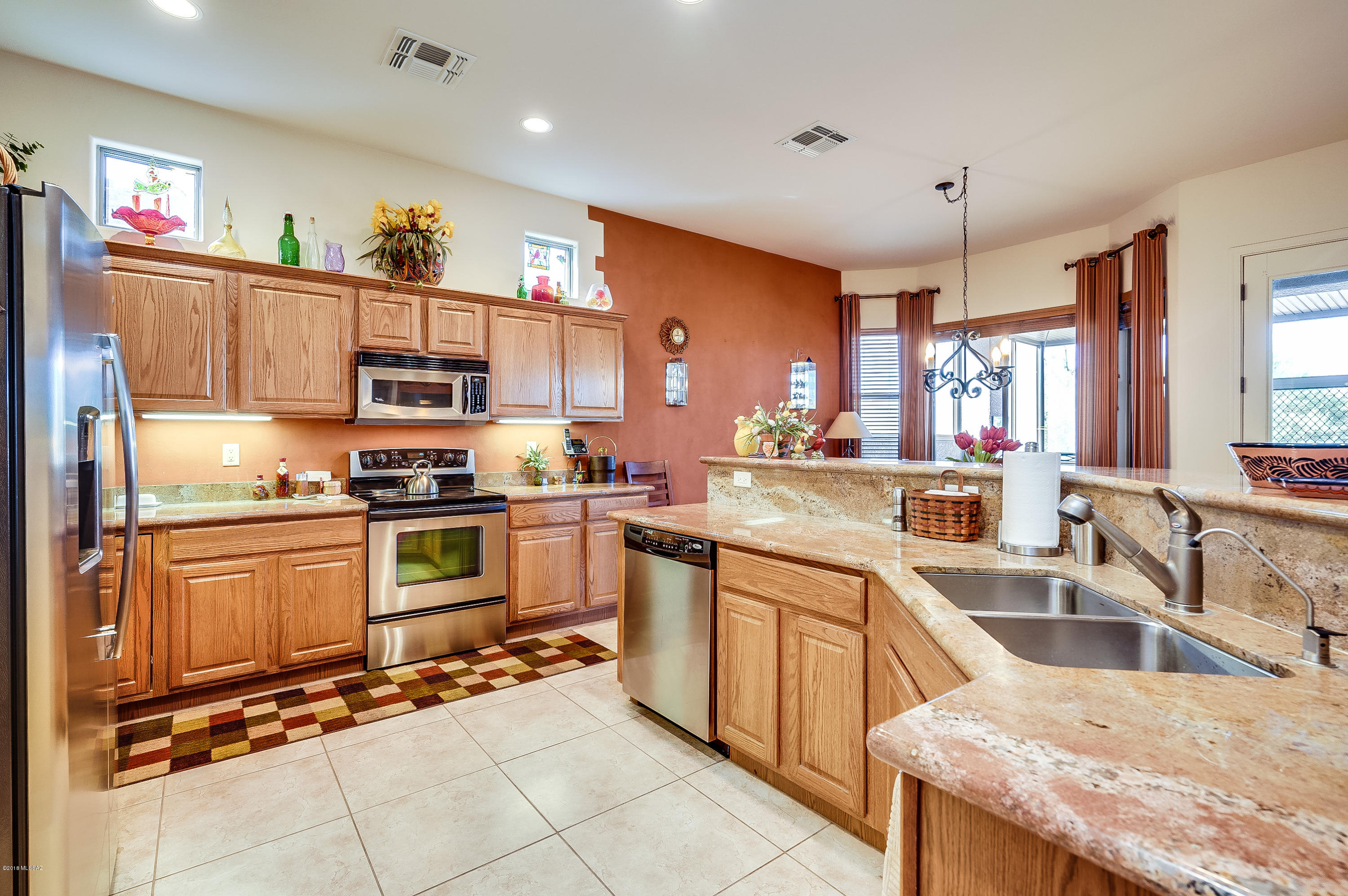 902 W Mountain Stone Drive