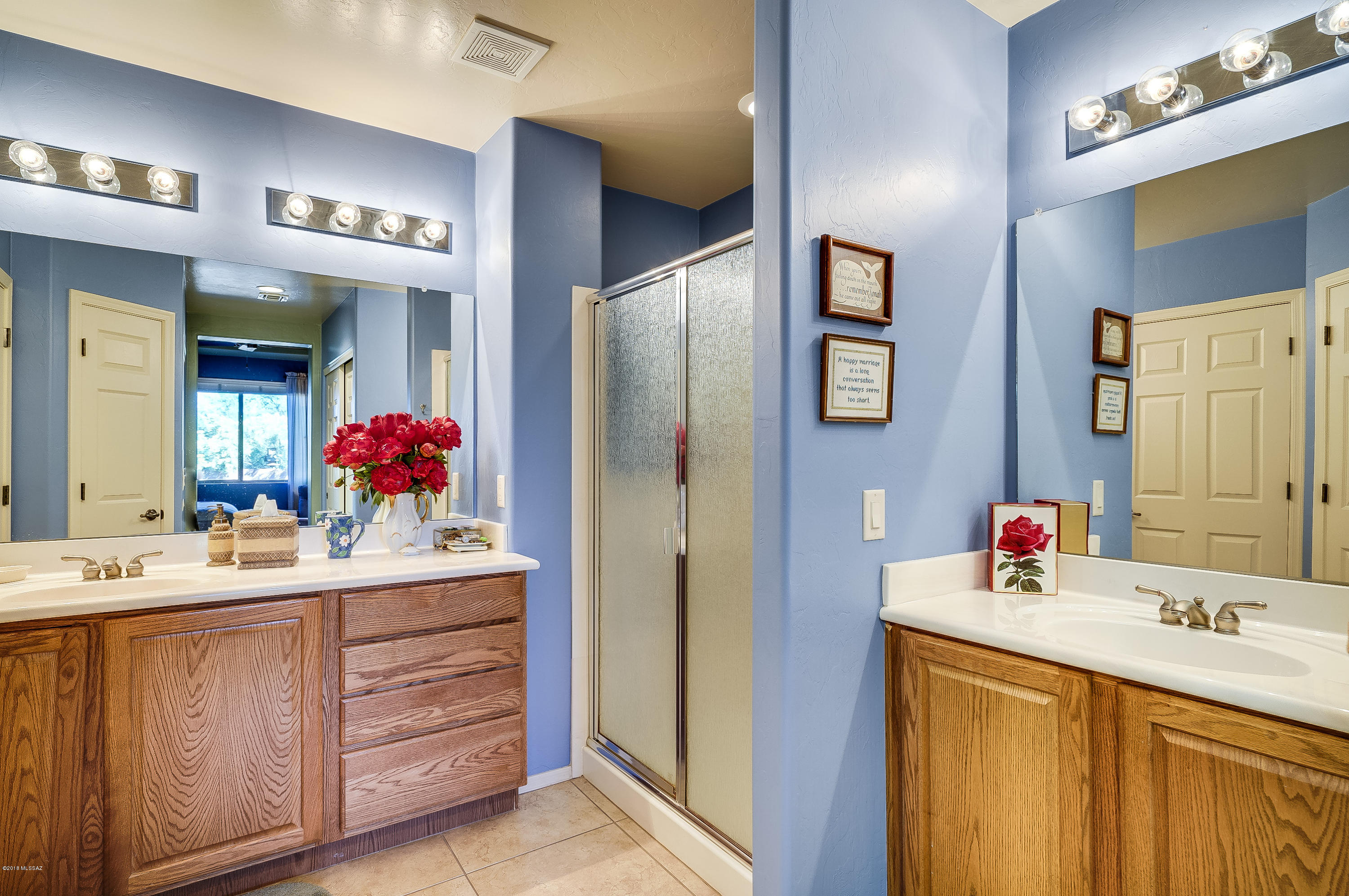 902 W Mountain Stone Drive