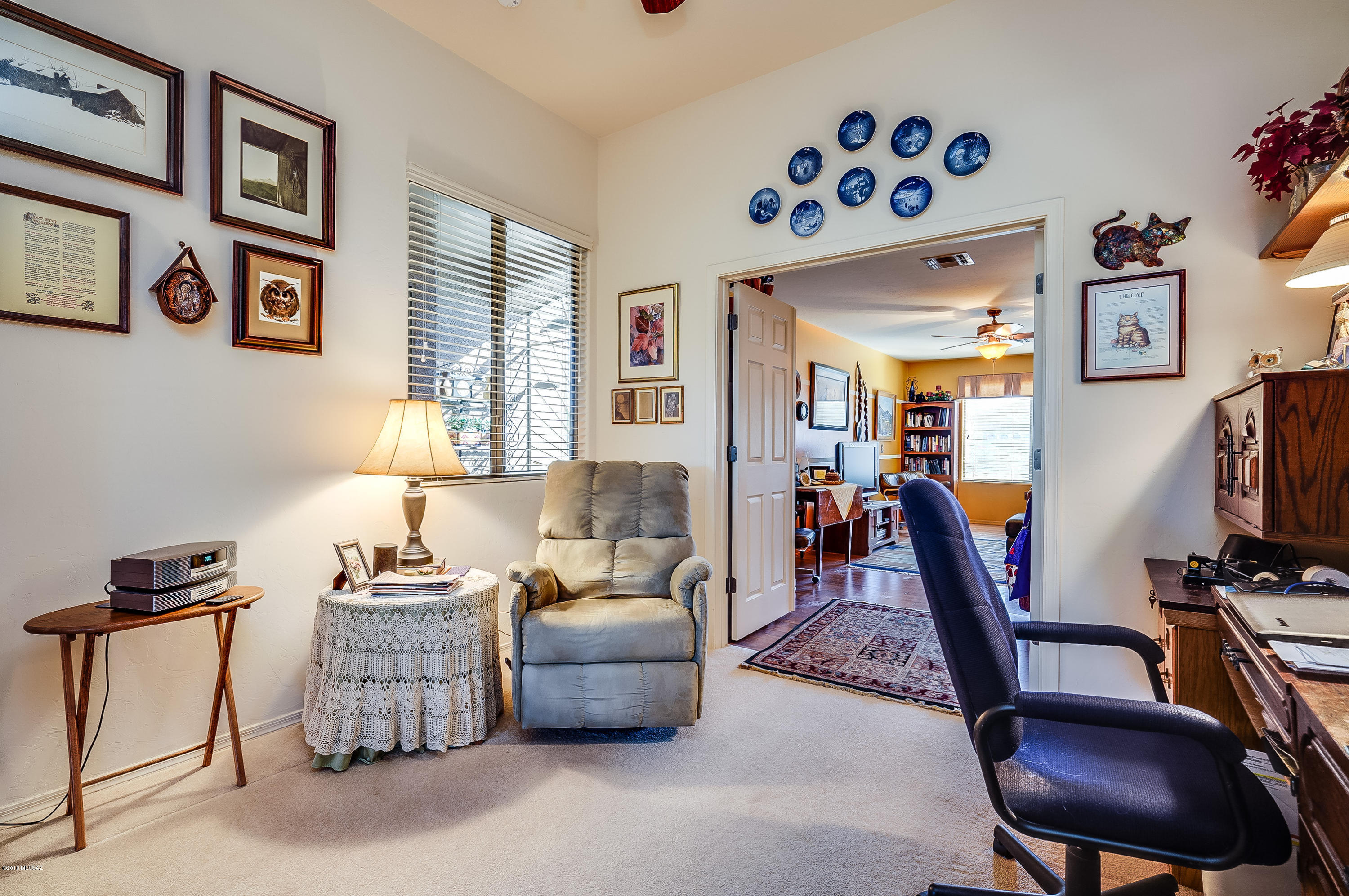 902 W Mountain Stone Drive