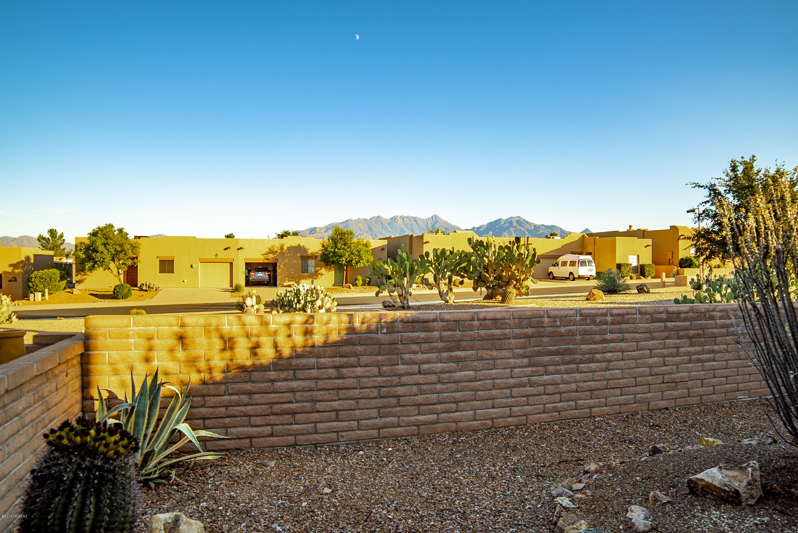 3649 S Paseo De Los Nardos