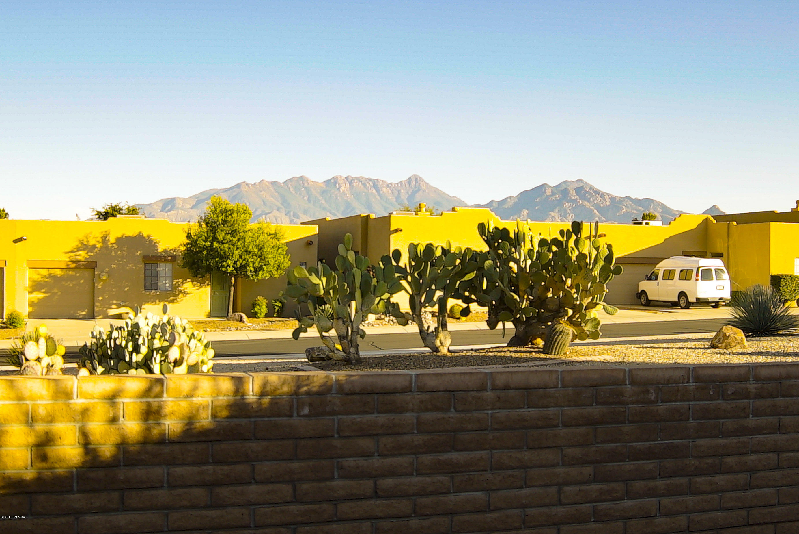 3649 S Paseo De Los Nardos