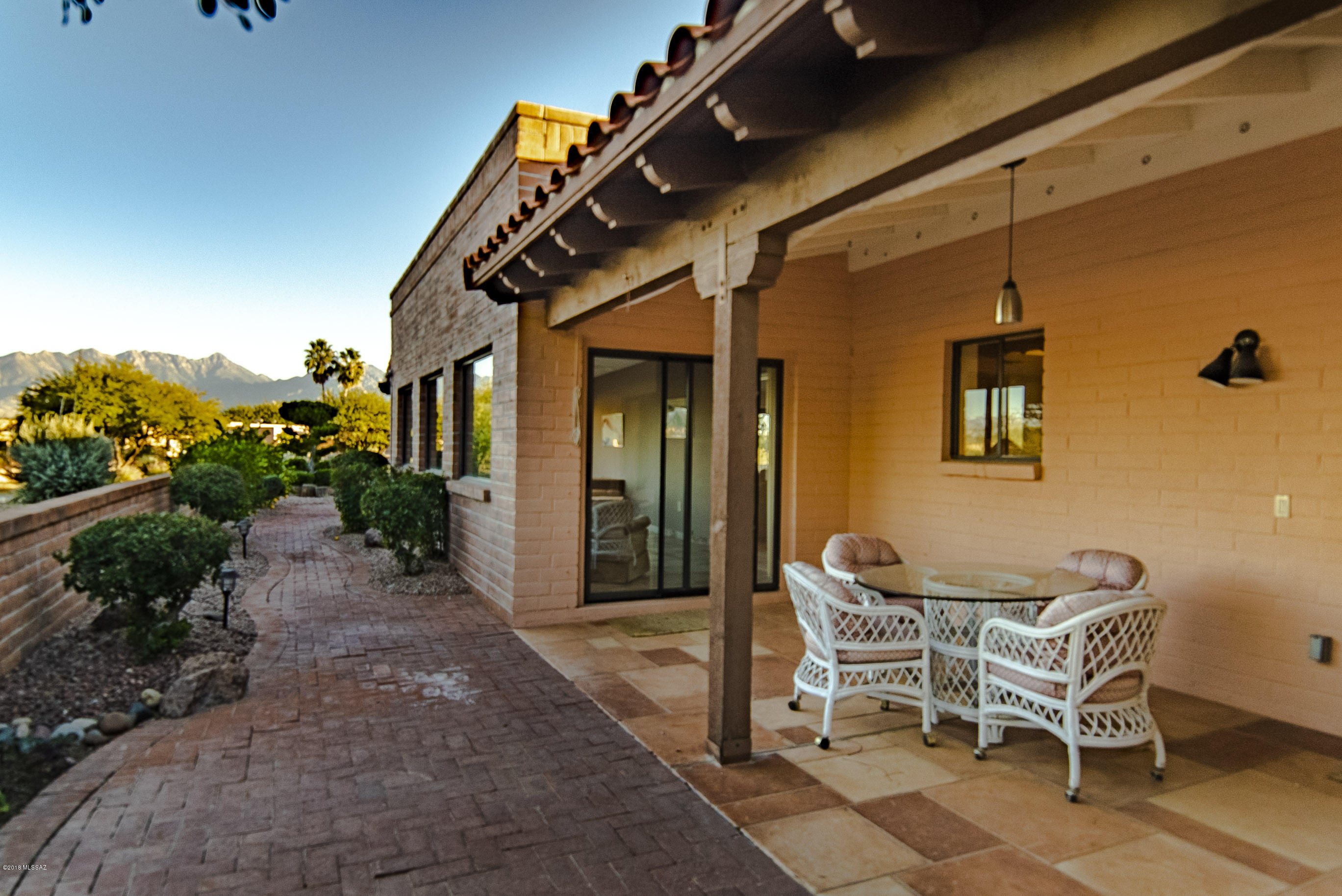 3841 S Placita De La Moneda