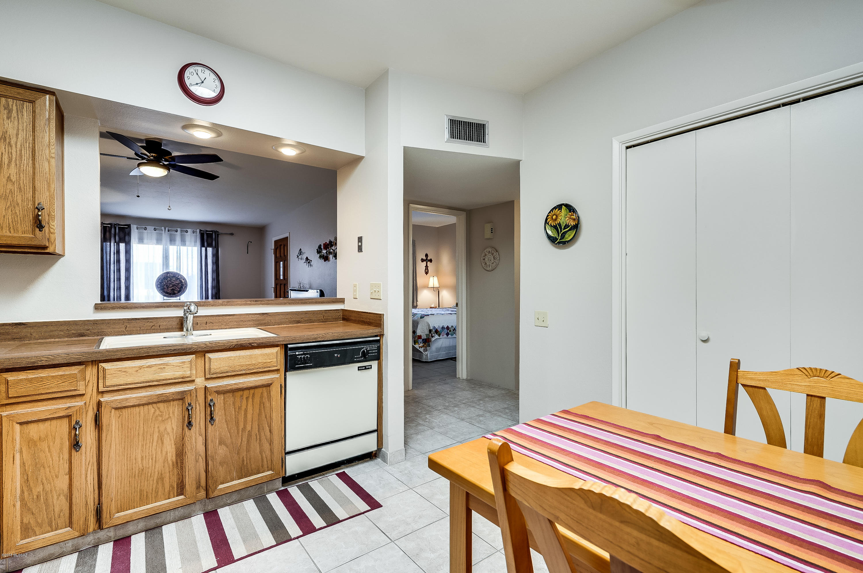 1387 W Camino Tolteca