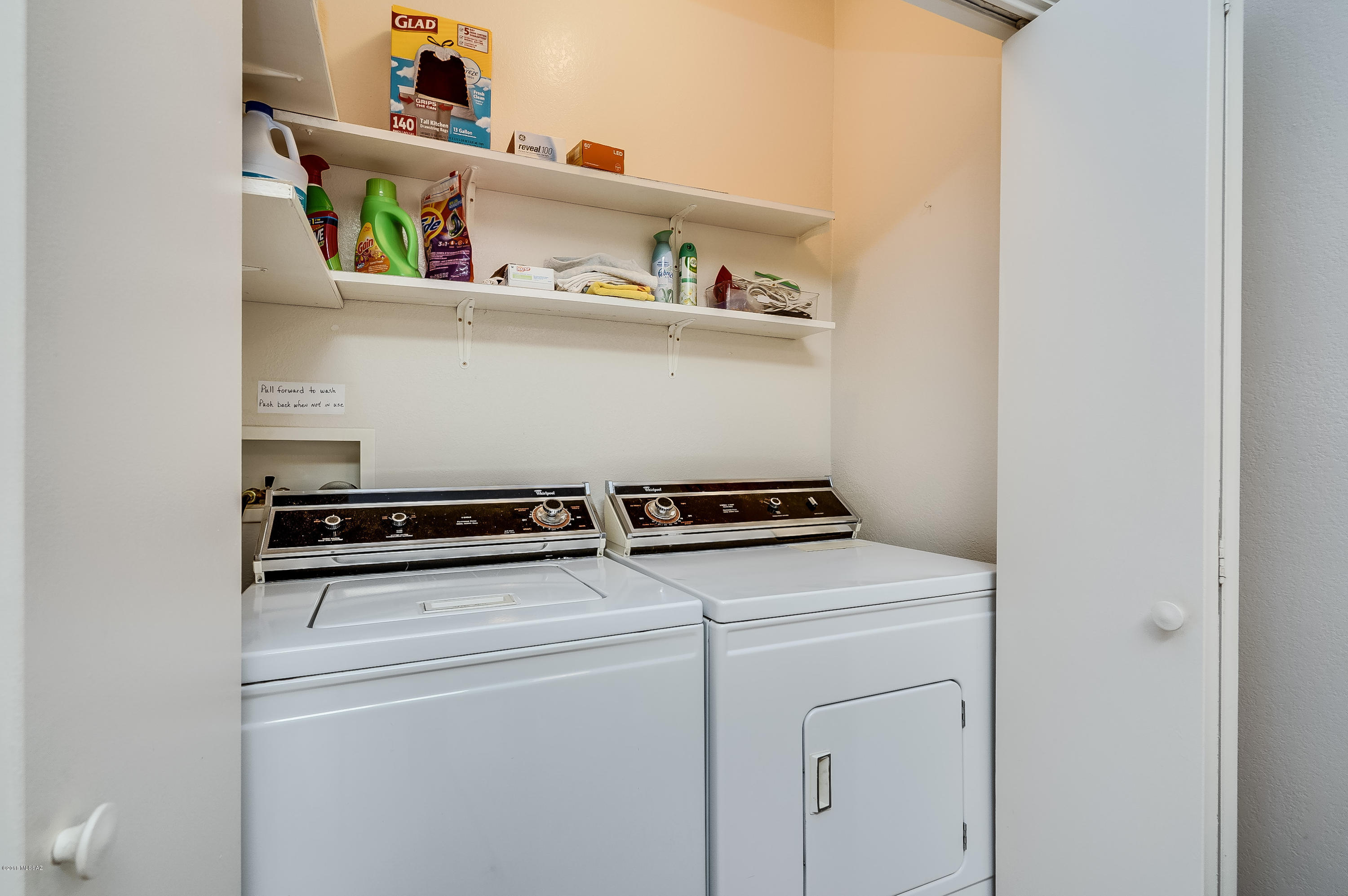 1387 W Camino Tolteca