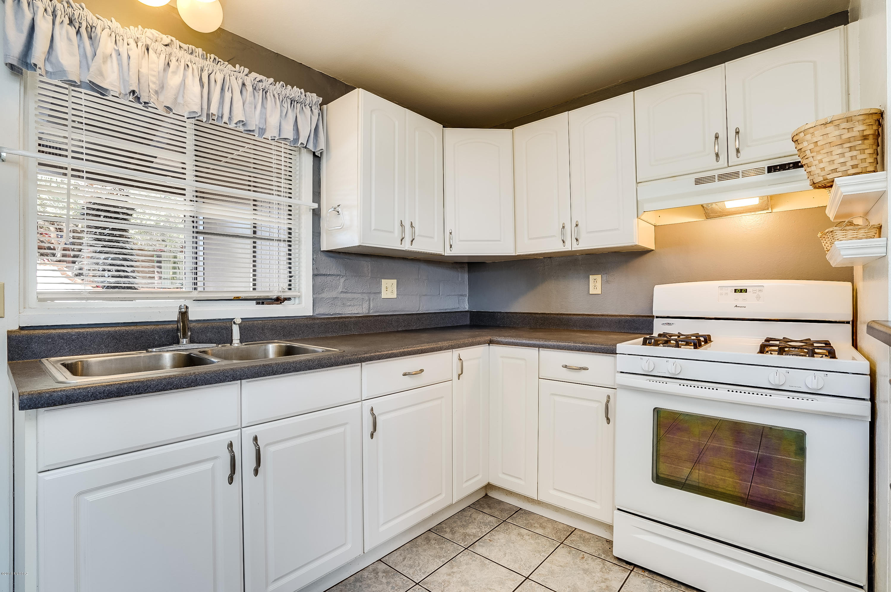 484 S La Canada Drive Unit: C