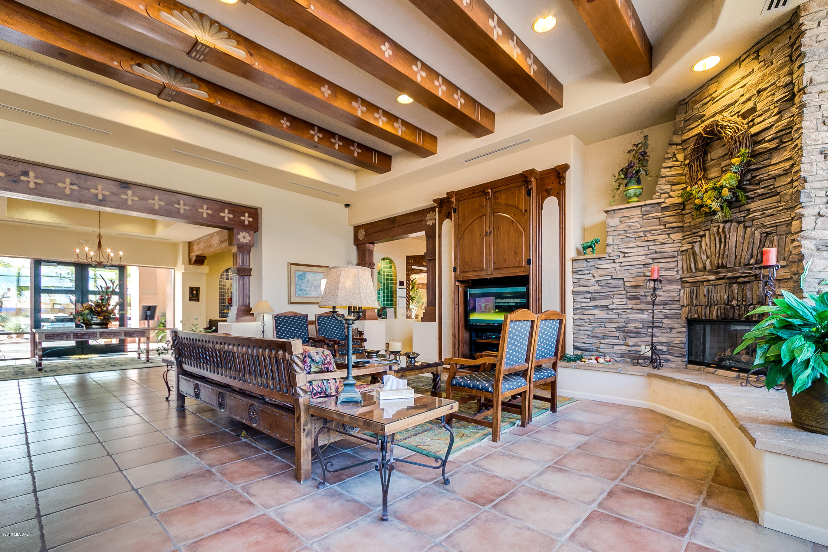 15832 S Via Cayetano