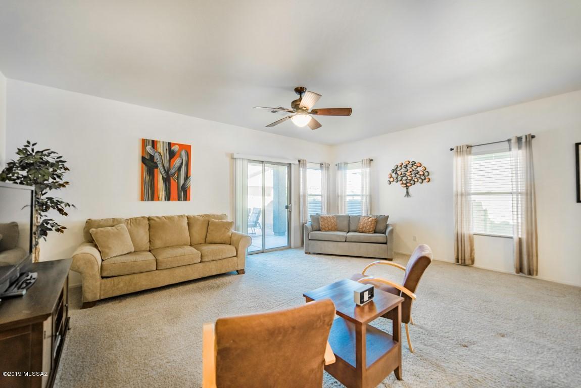 15832 S Via Cayetano