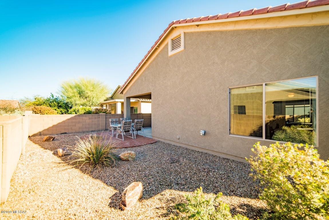 15832 S Via Cayetano