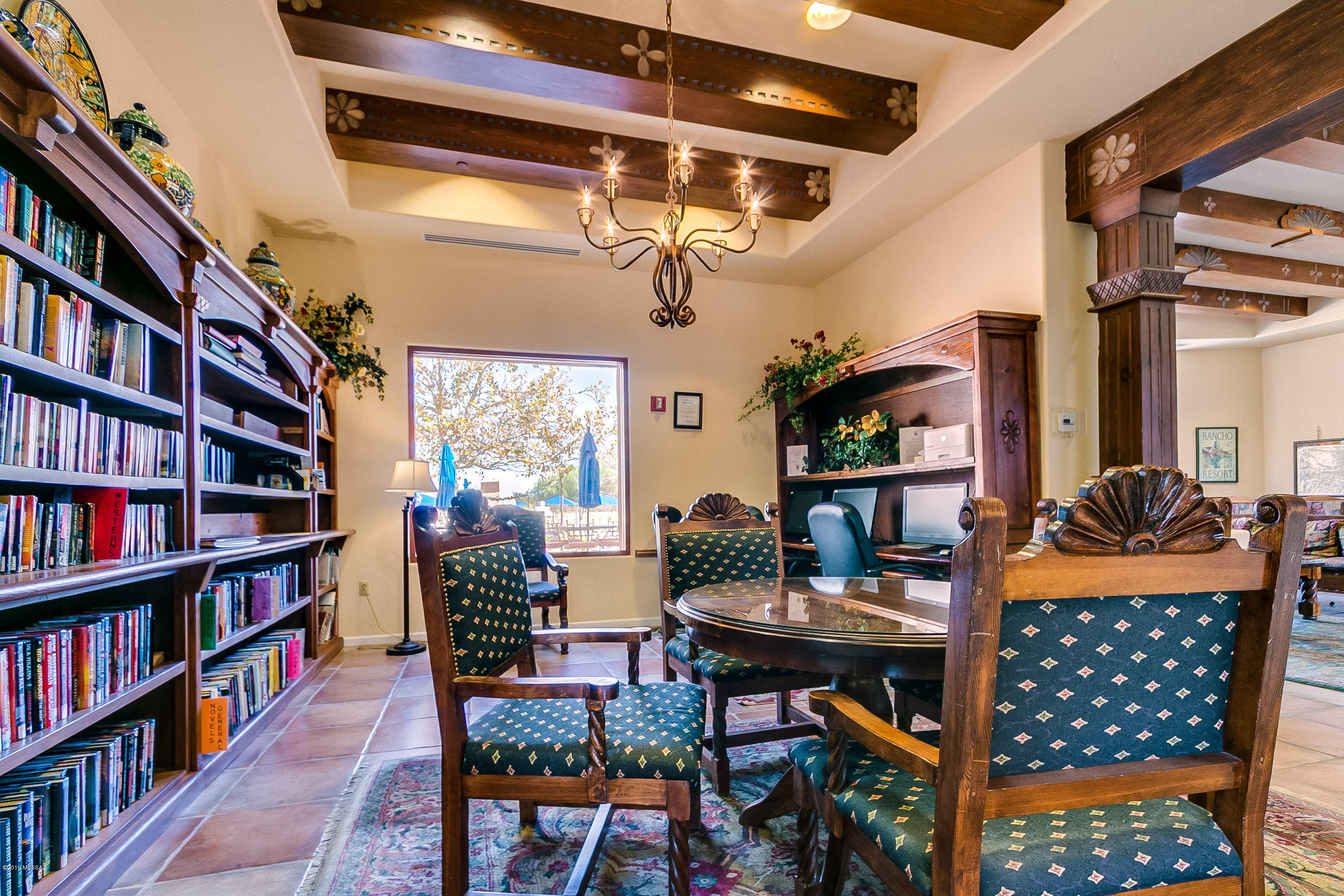 15832 S Via Cayetano
