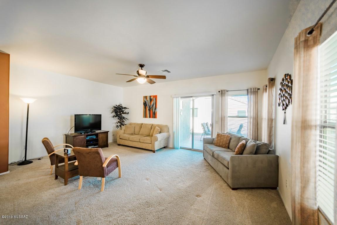 15832 S Via Cayetano
