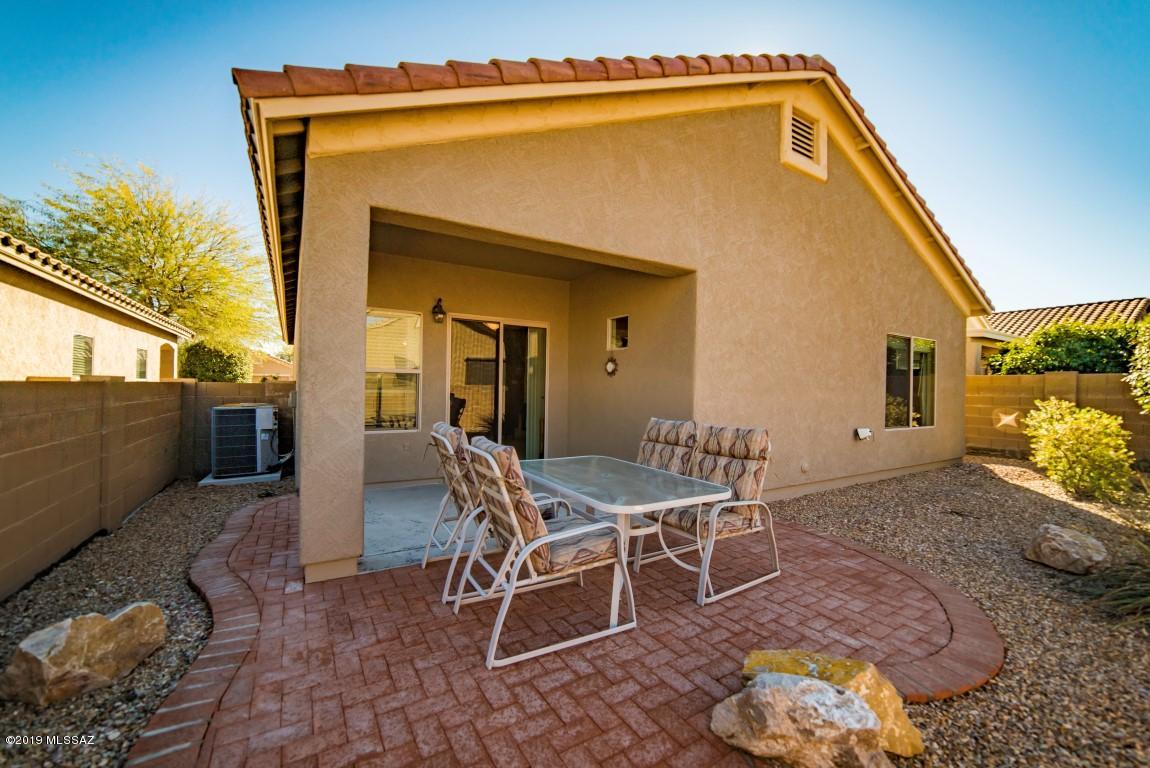 15832 S Via Cayetano