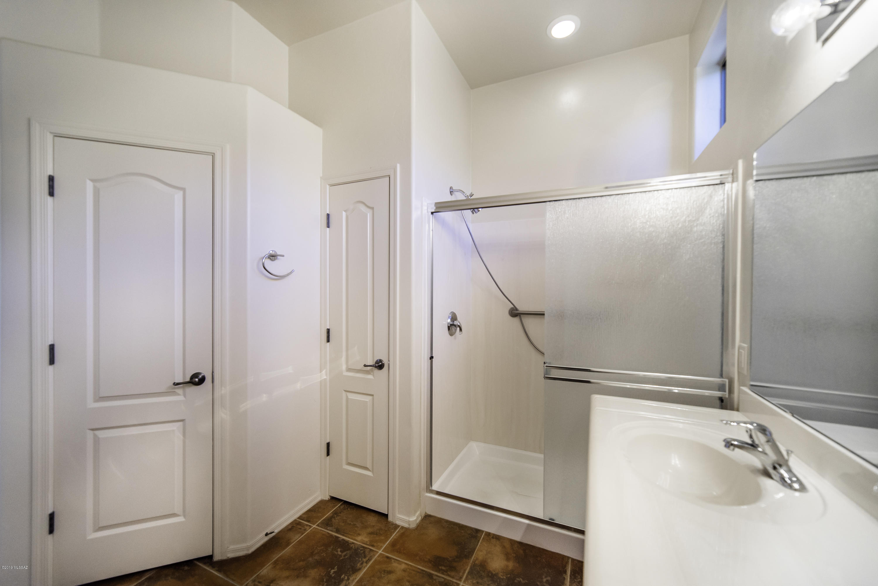 2284 W Calle Balaustre